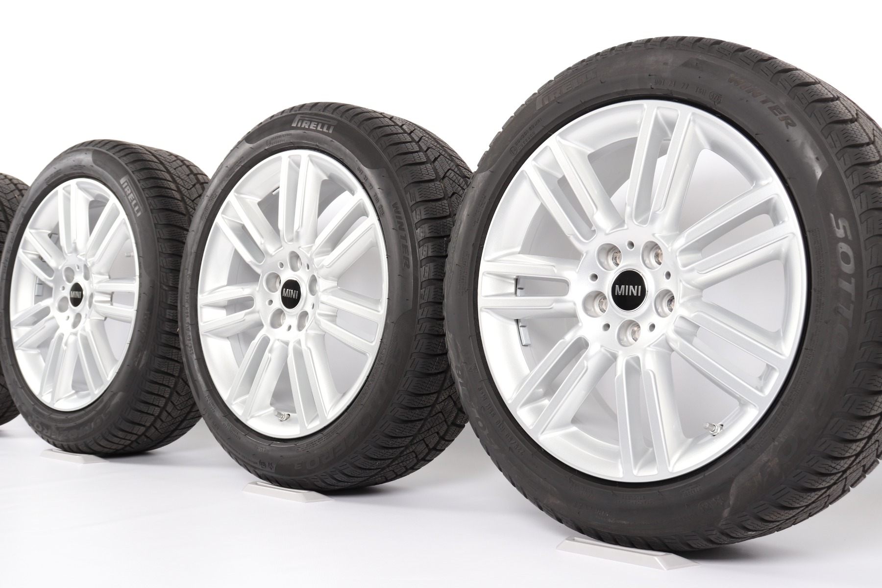 MINI Winter Wheels F60 Countryman 18 Inch Styling Pair Spoke 532