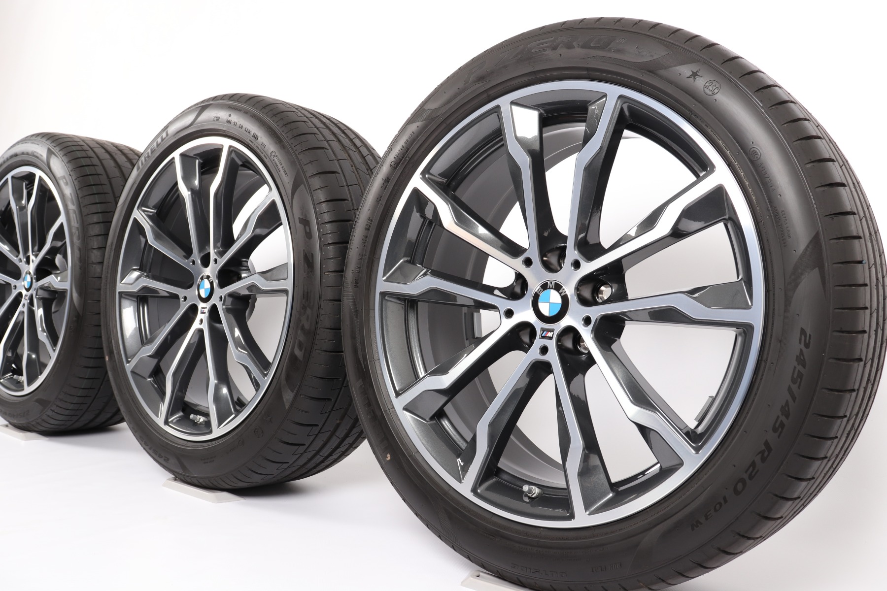 BMW Sommerkompletträder X3 G01 X4 G02 20 Zoll Styling 699 M Doppelspeiche Pirelli P Zero