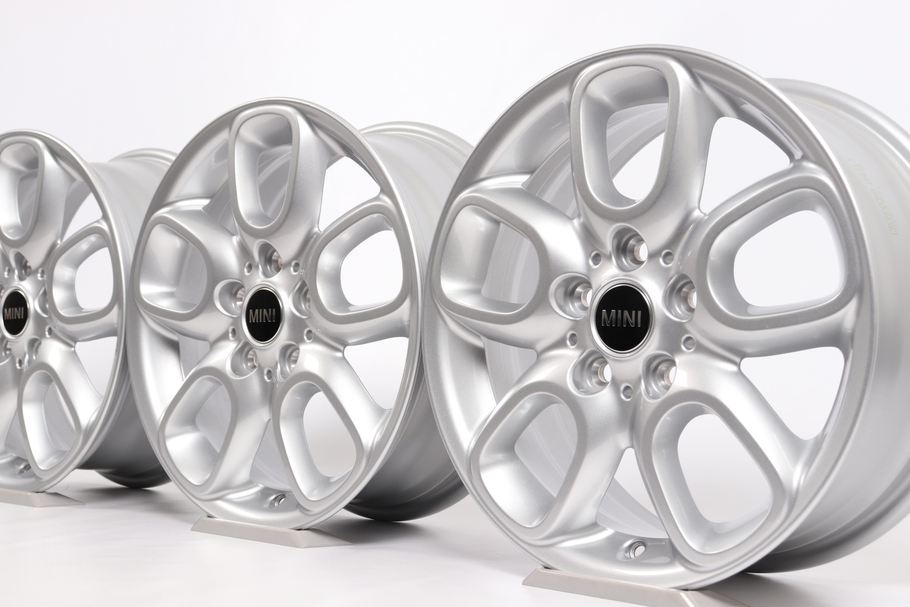 4x MINI Alufelgen F56 F55 F57 16 Zoll Styling Loop Spoke 494