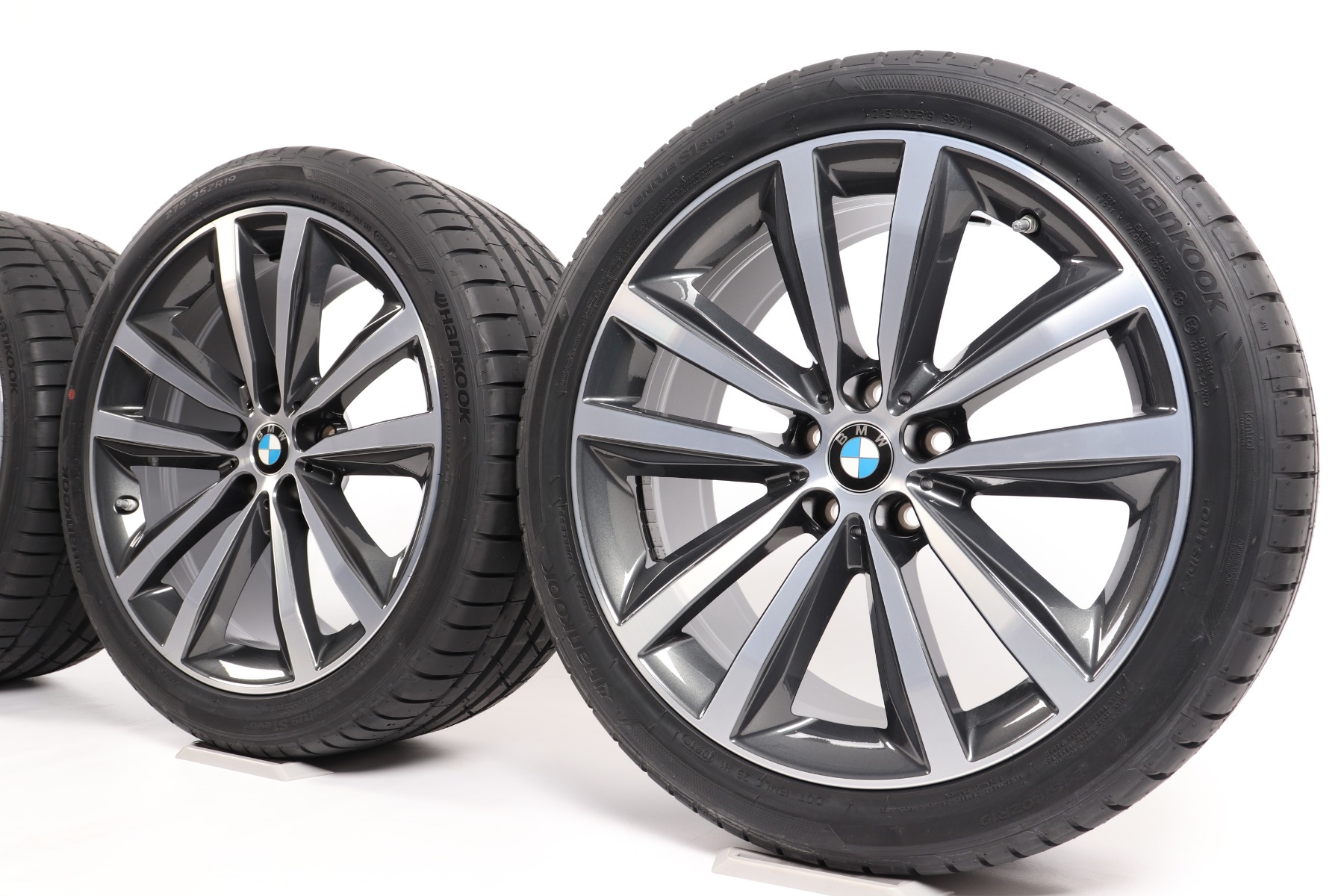 BMW Sommerkompletträder 8er G14 G15 G16 19 Zoll Styling 690 Doppelspeiche Goodyear Eagle F1 Assymetric 3