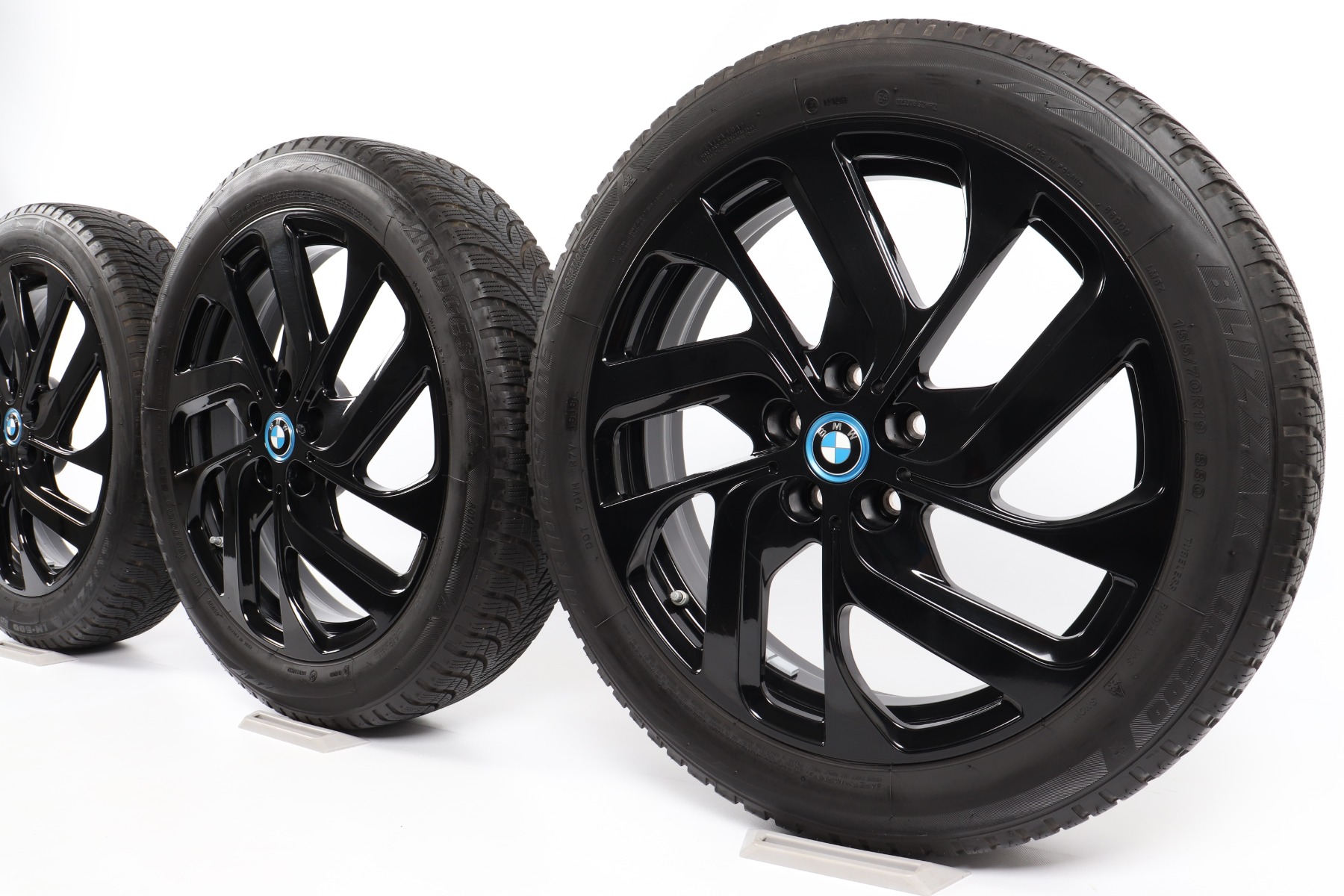 BMW Winterkompletträder i3s I01 19 Zoll Styling 428 Turbinenstyling Bridgestone Blizzak LM-500