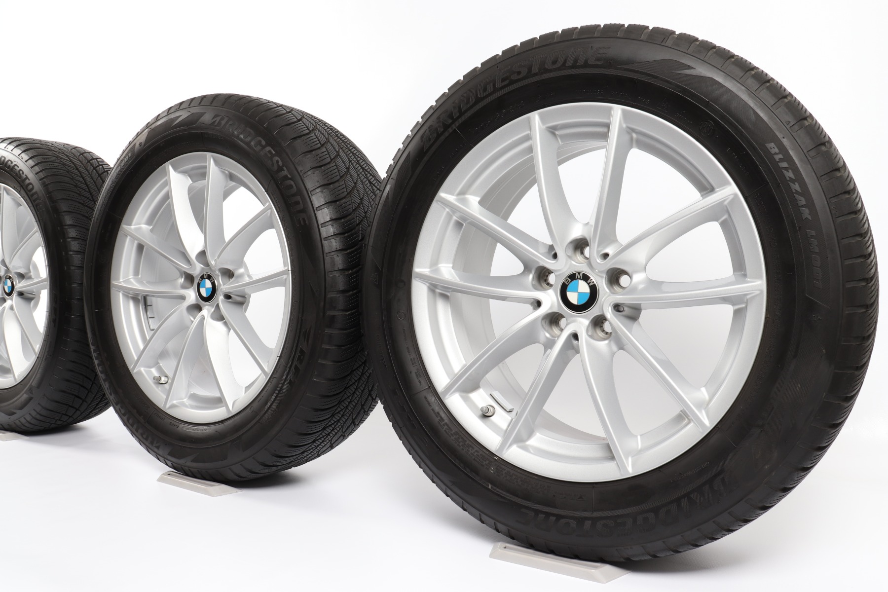 BMW Winterkompletträder X3 G01 X4 G02 18 Zoll Styling 618 V-Speiche Bridgestone Blizzak LM001