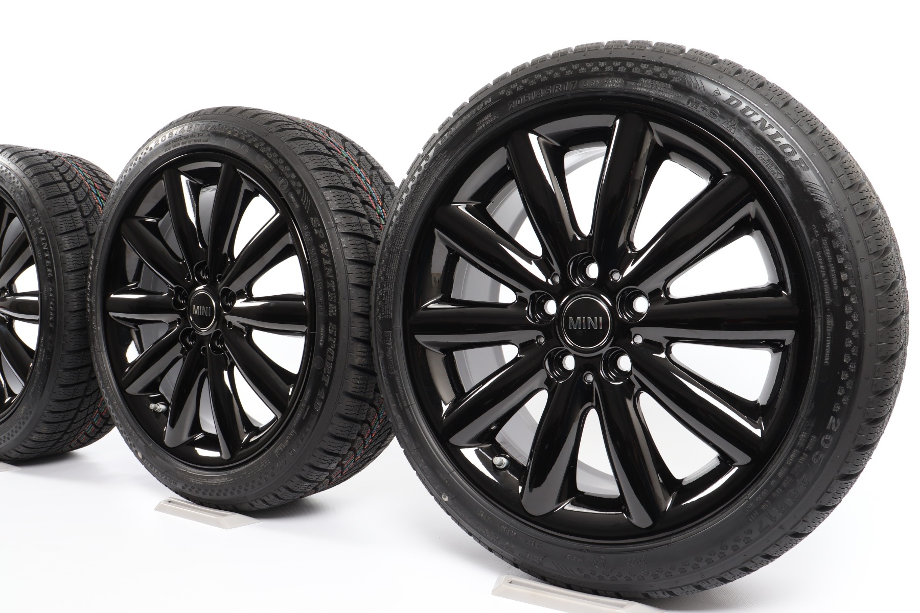 MINI Winterkompletträder F56 F55 F57 17 Zoll Styling Cosmos Spoke 499 Dunlop SP Wintersport 4D *