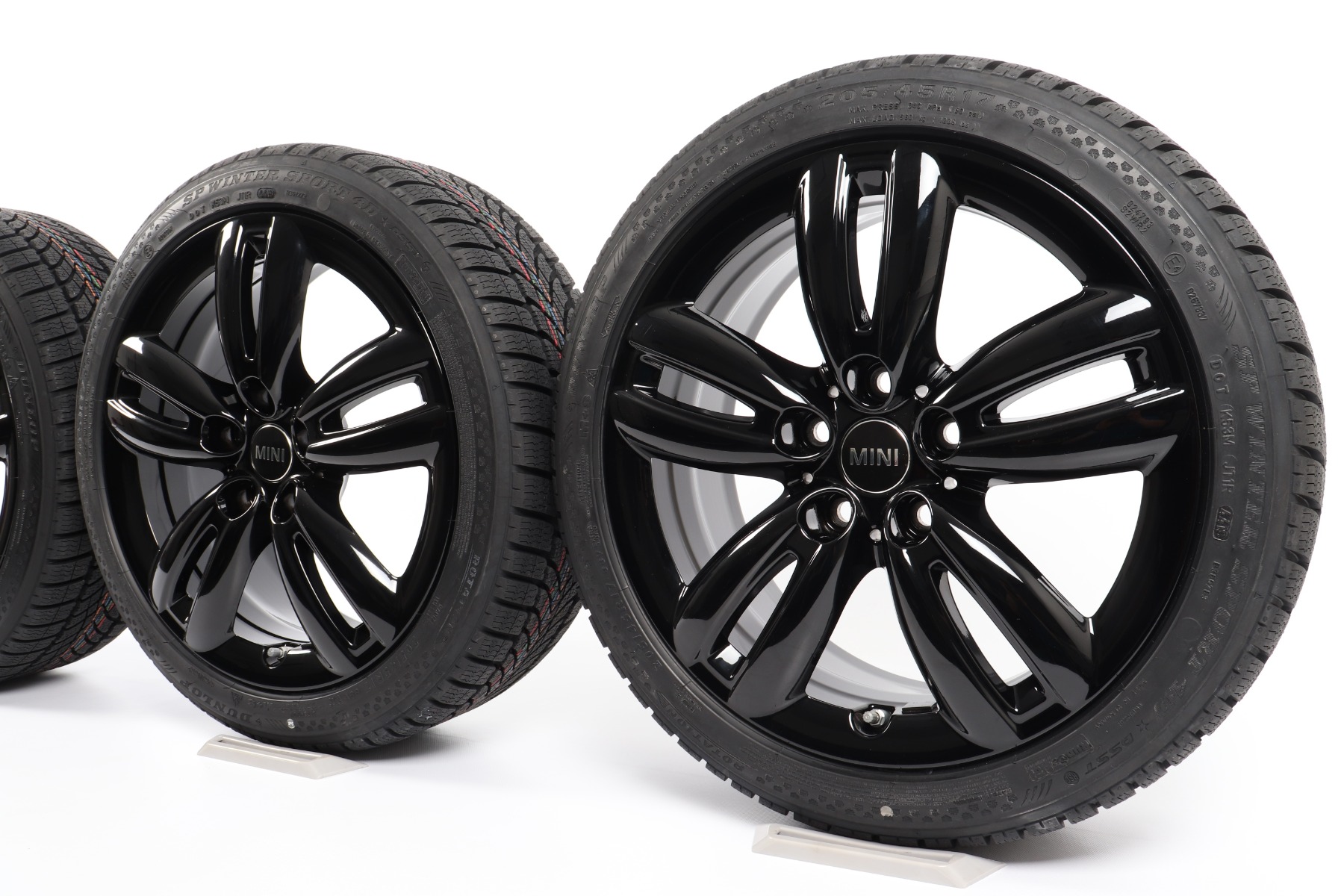 MINI Ganzjahresräder F56 F55 F57 17 Zoll Styling JCW Track Spoke 501 Hankook H750 Kinergy 4S 2