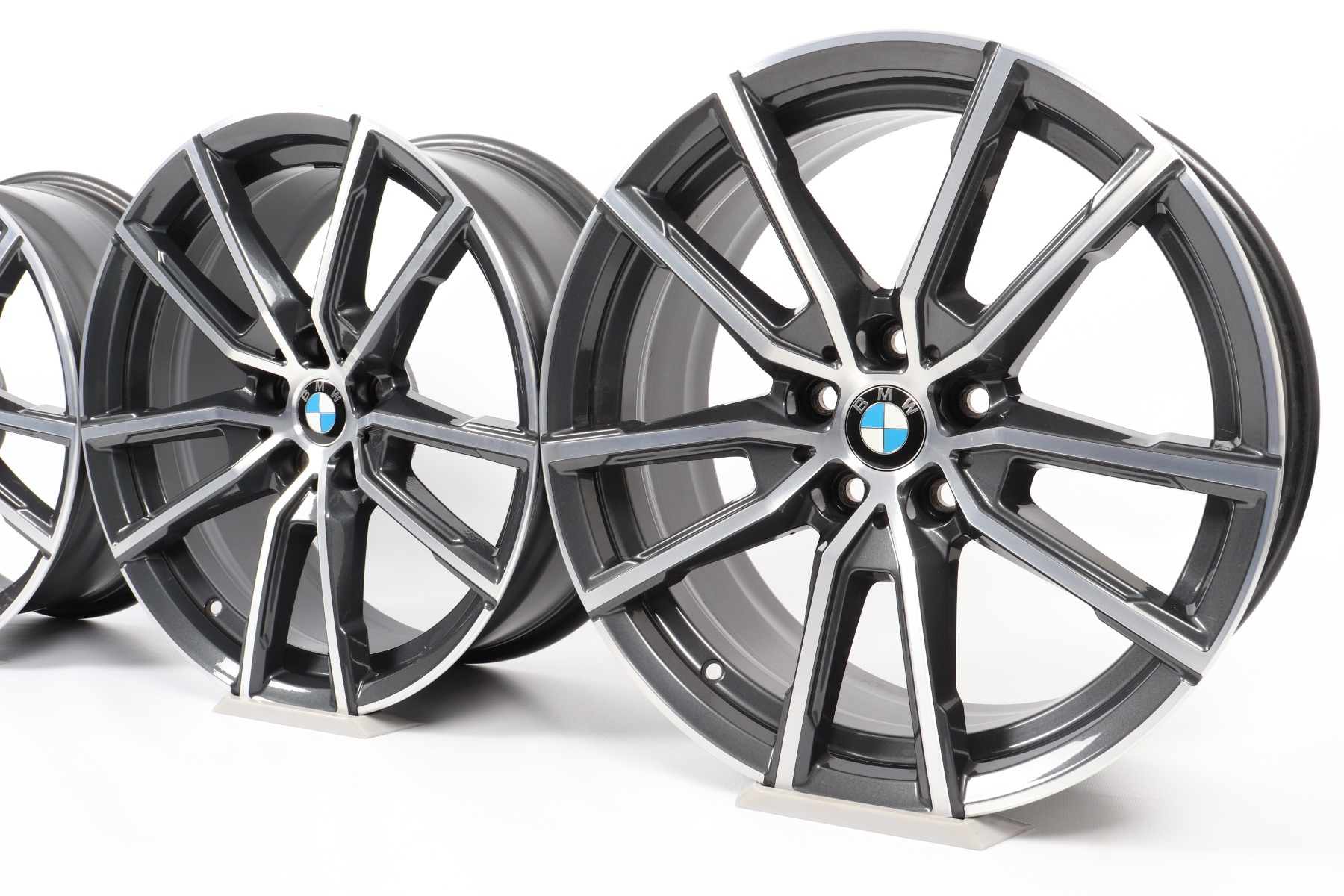 4x BMW Alufelgen 3er G20 G21 2er G42 4er G22 G23 18 Zoll Styling 780 V-Speiche