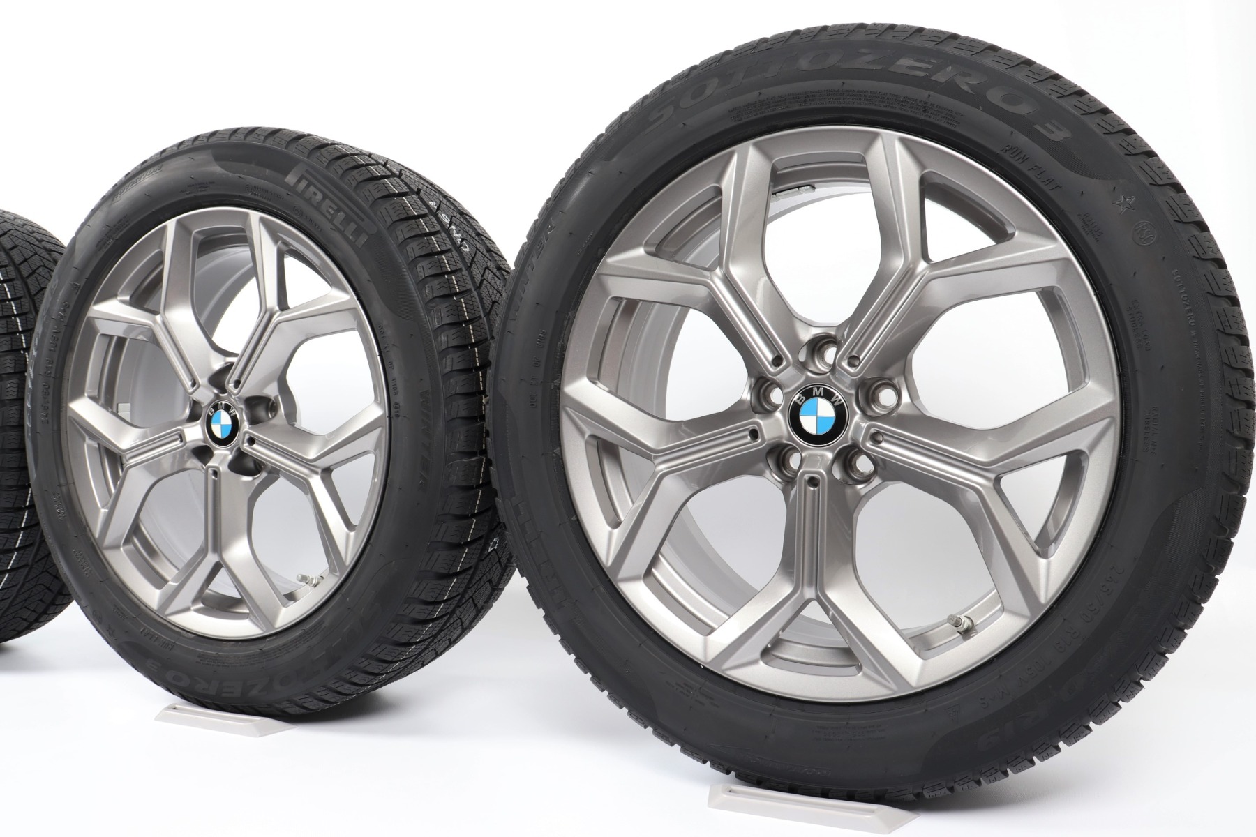 BMW Winterkompletträder X3 G01 X4 G02 19 Zoll Styling 693 Y-Speiche Pirelli Winter Sottozero 3