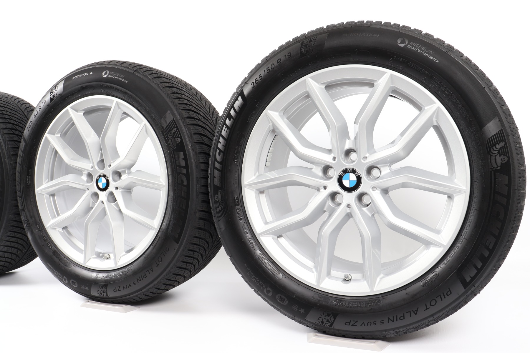 BMW Winterkompletträder X5 G05 X6 G06 19 Zoll Styling 734 V-Speiche Michelin Pilot Alpin 5 *