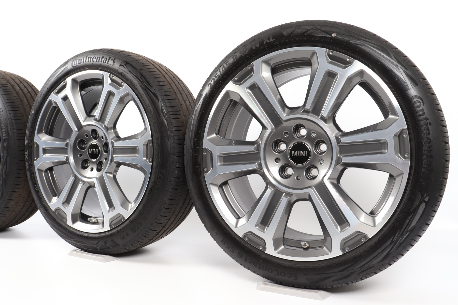 MINI Sommerkompletträder F60 Countryman 19 Zoll Styling Turnstile Spoke 558 Michelin Pilot Sport 4