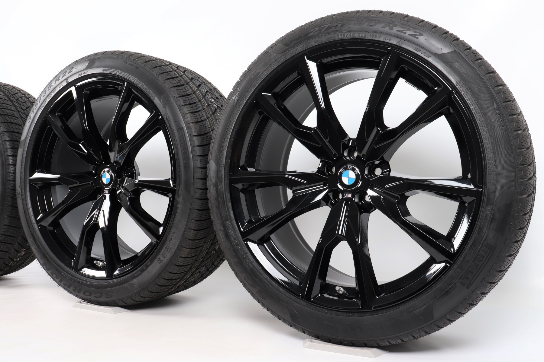 BMW Winter Wheels X7 G07 Styling 755 M V-spoke
