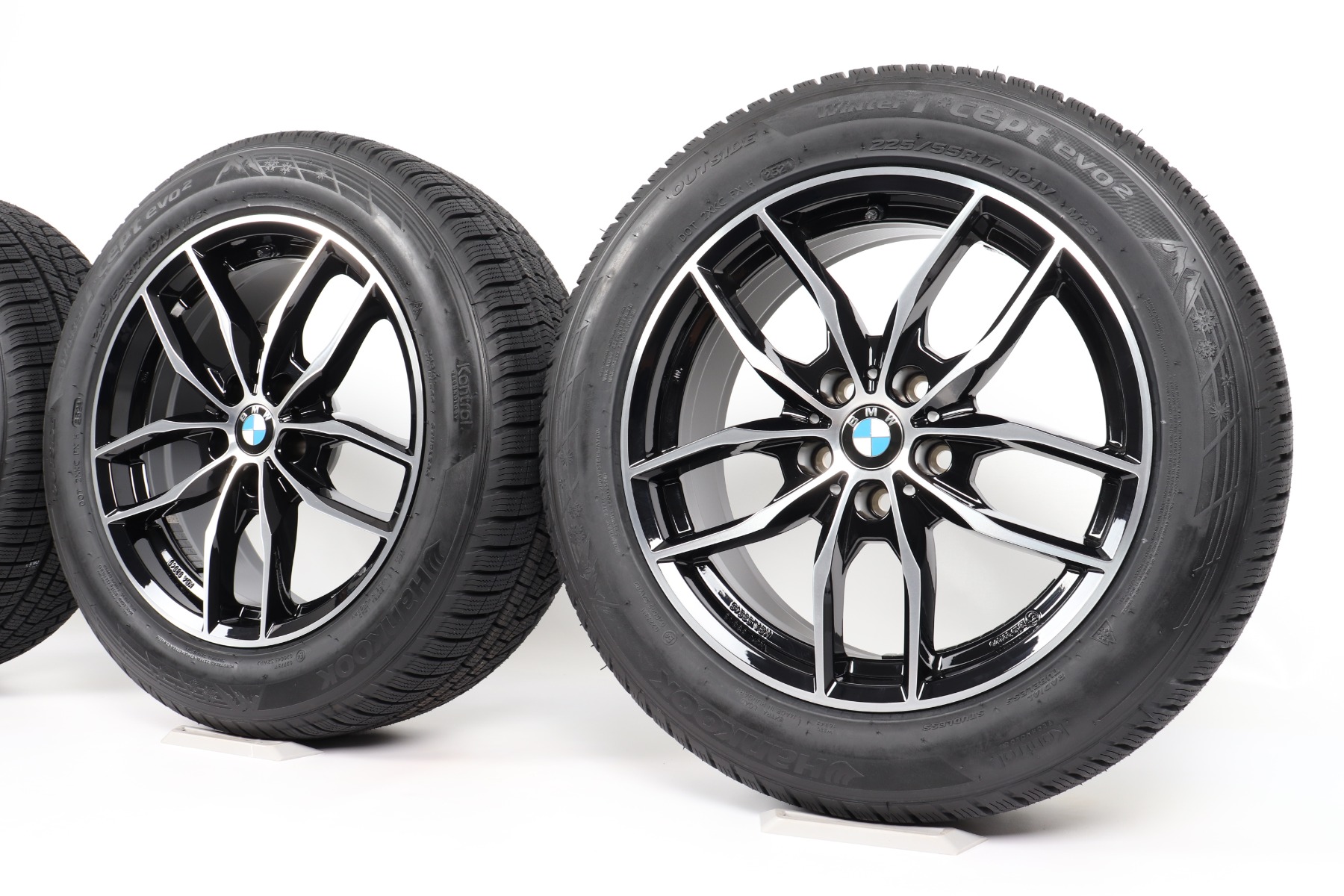 AUTEC Winterkompletträder für BMW 2er U06 17 Zoll Styling Bavaris Doppelspeiche Continental WinterContact TS 870 P FR Evc