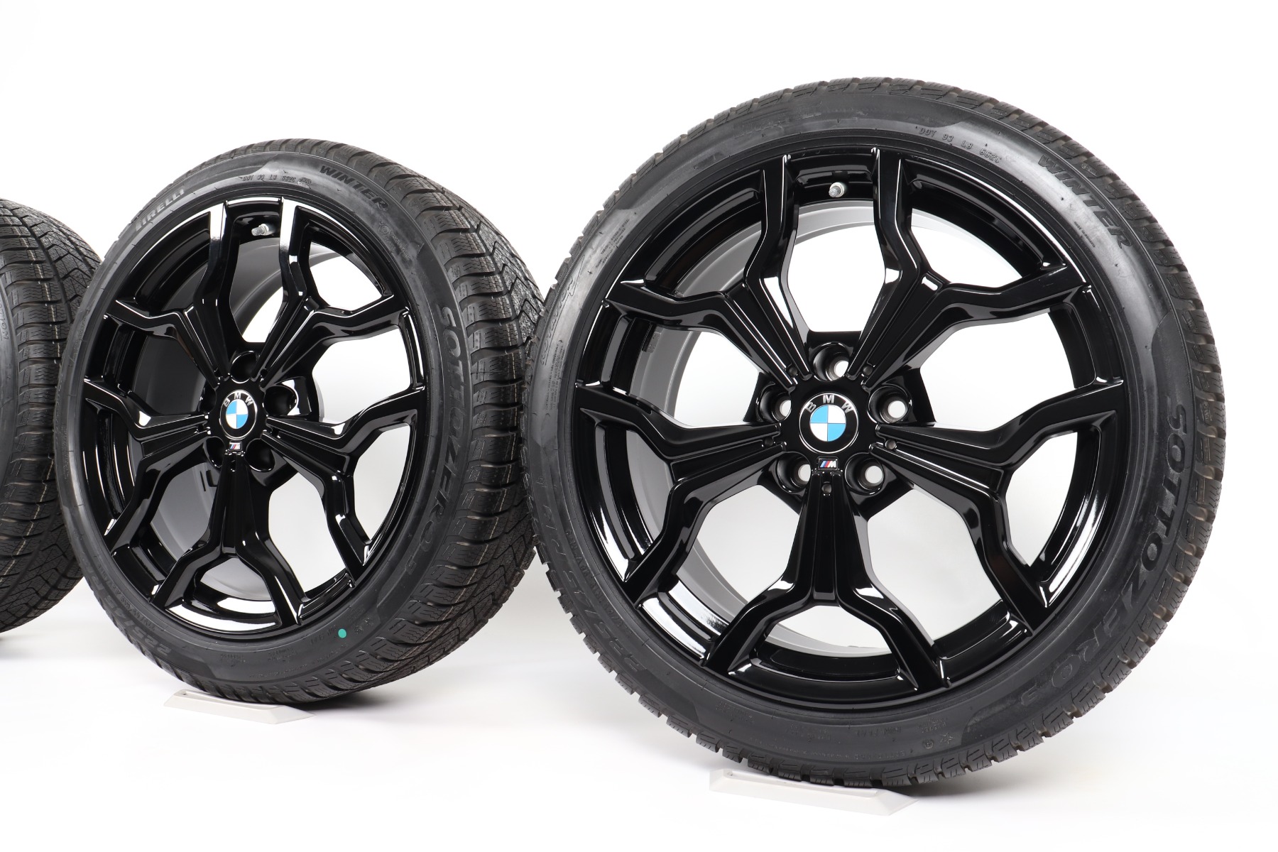 BMW Winterkompletträder X1 F48 X2 F39 19 Zoll Styling 722 Y-Speiche Goodyear Ultragrip Performance 3