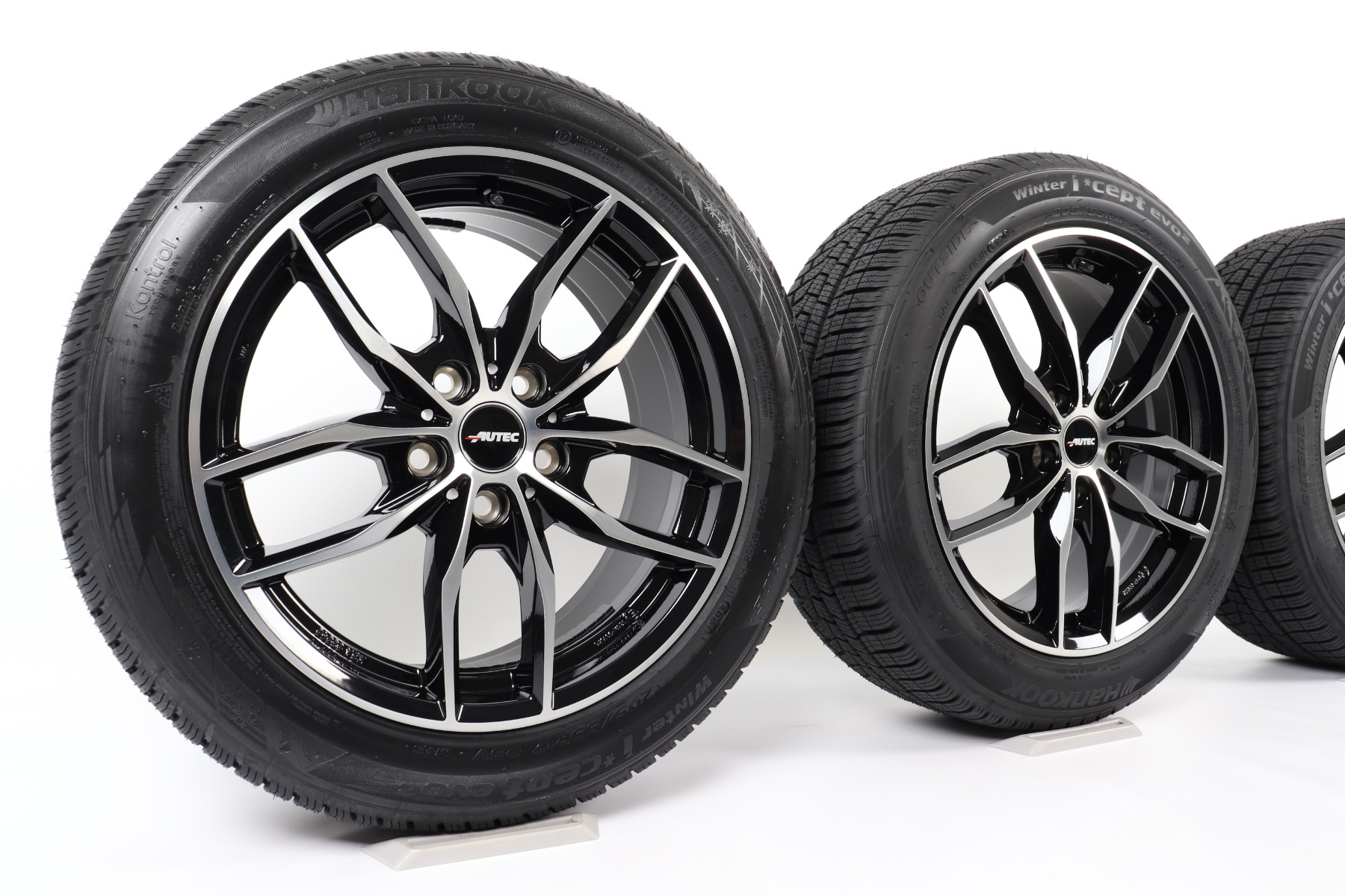 AUTEC Winterkompletträder für BMW 1er F70 17 Zoll Styling Bavaris Doppelspeiche Continental WinterContact TS 870 P XL Evc