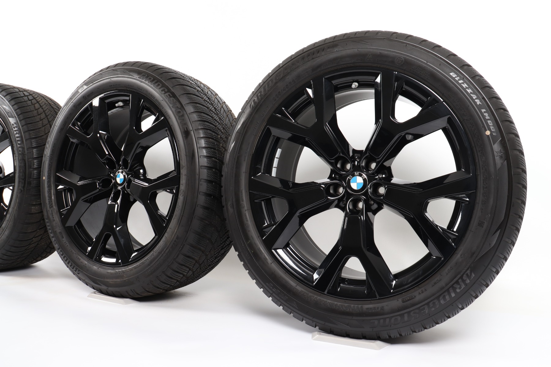 BMW Winterkompletträder X7 G07 21 Zoll Styling 752 Y-Speiche Bridgestone Blizzak LM001