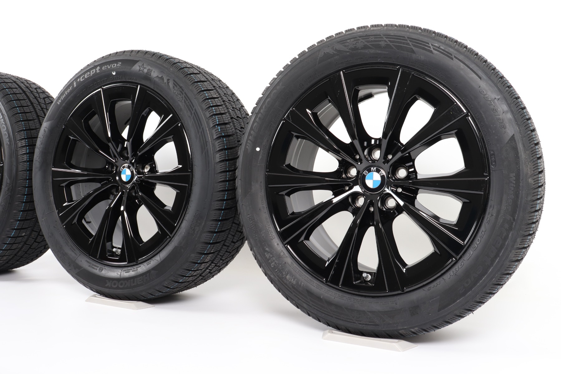 BMW Winter Wheels 3 Series G20 G21 2 Series G42 4 Series G22 G23 17 Inch Styling 775 V-spoke