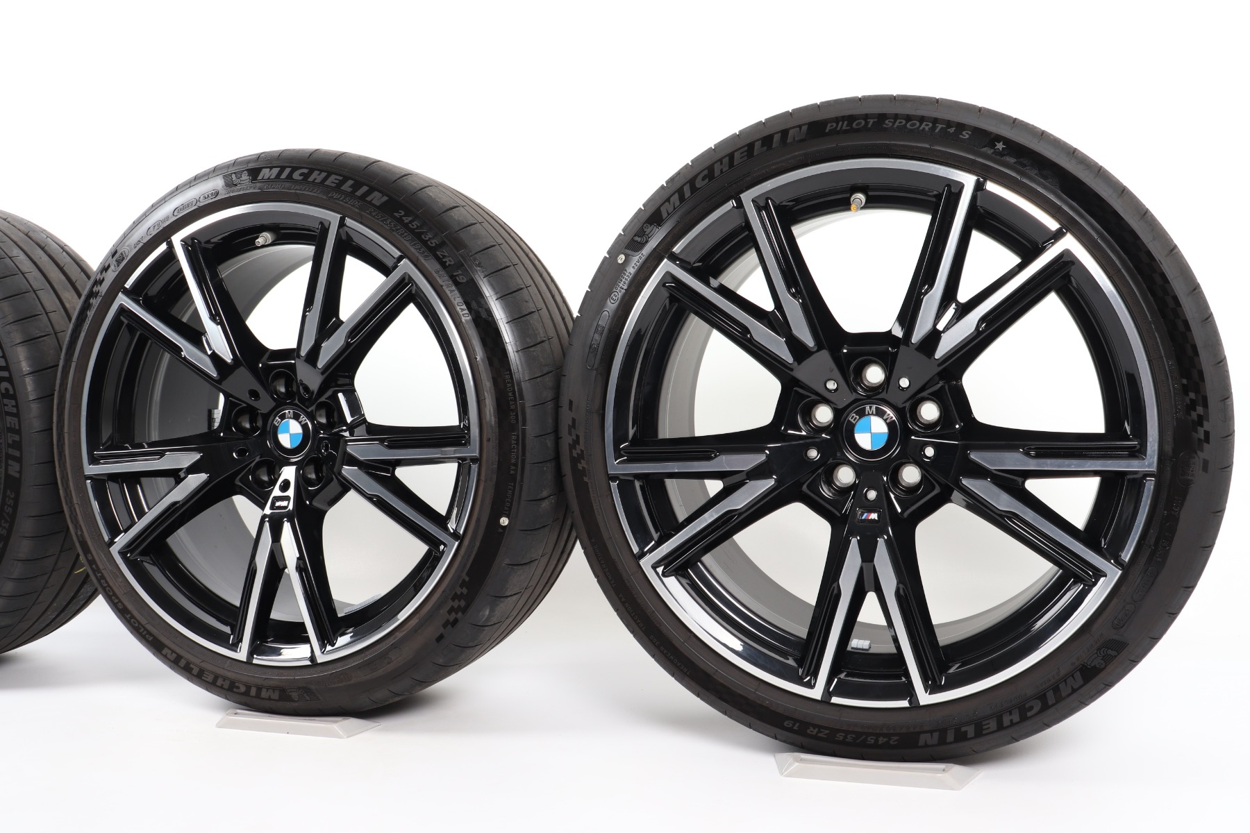 BMW Summer Wheels 2 Series G42 19 Inch Styling 893 M double spoke