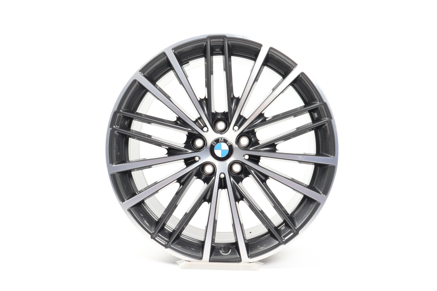 1x Hinterachse BMW Alufelge 5er G30 G31 19 Zoll Styling 635 V-Speiche