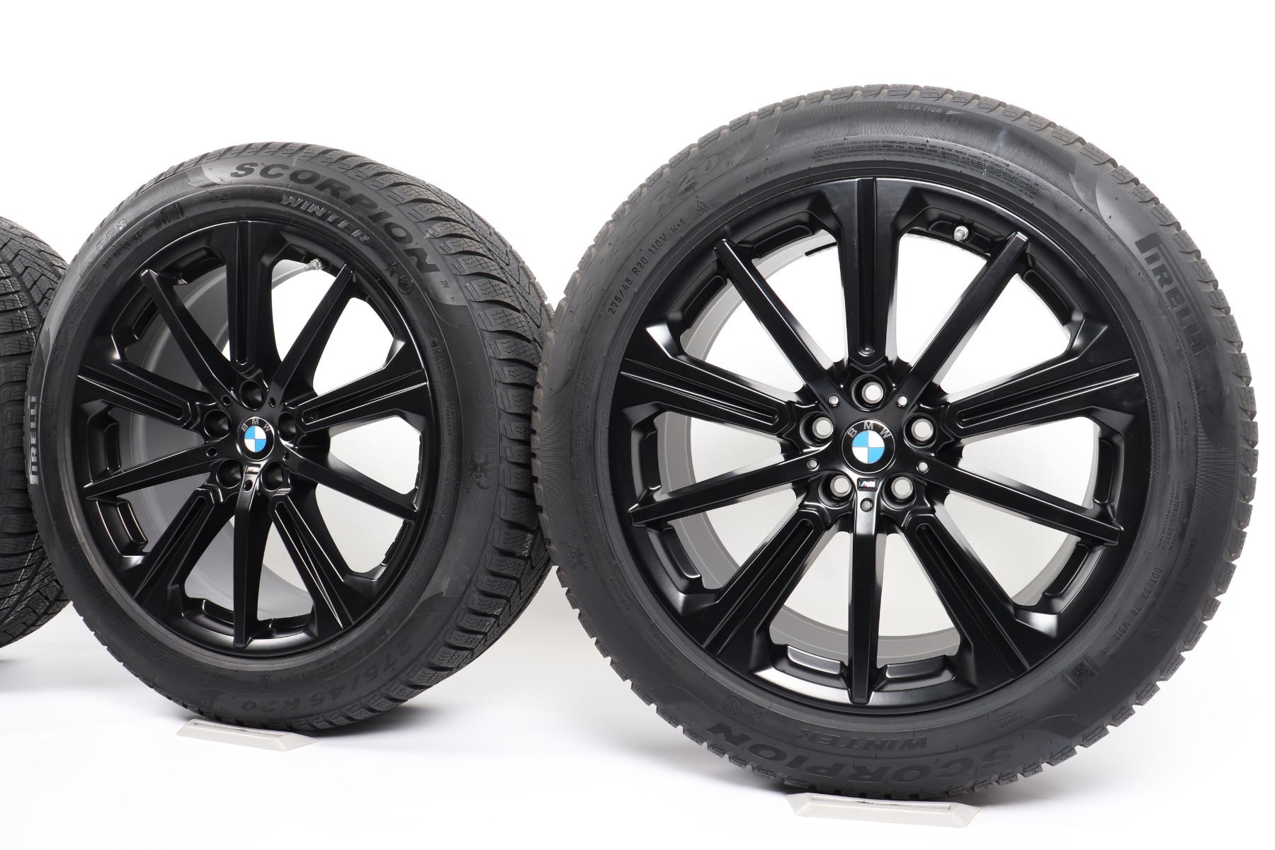 BMW Winterkompletträder X5 G05 X6 G06 20 Zoll Styling 748 M Sternspeiche Pirelli Scorpion Winter
