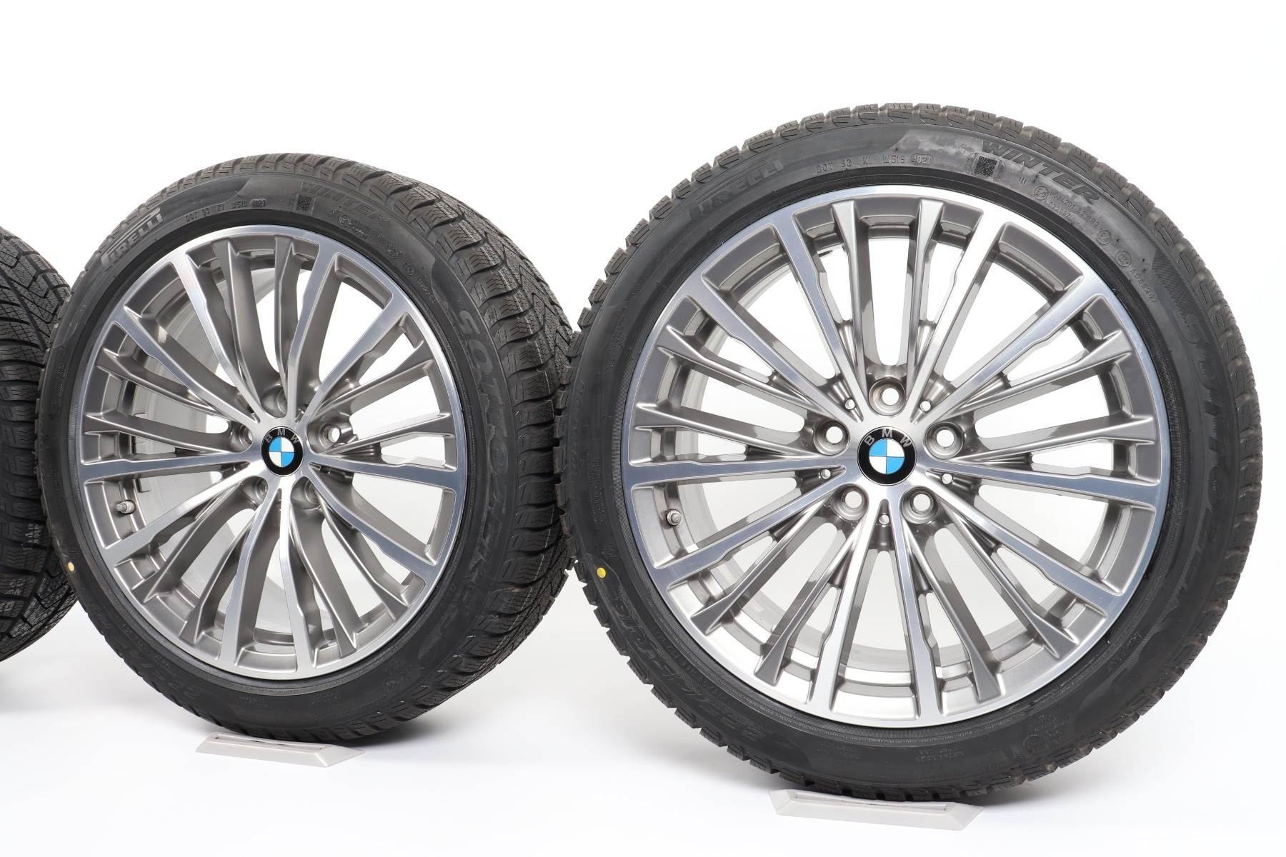 BMW Winterkompletträder 3er G20 G21 2er G42 4er G22 G23 18 Zoll Styling 781 Vielspeiche Pirelli Winter Sottozero 3