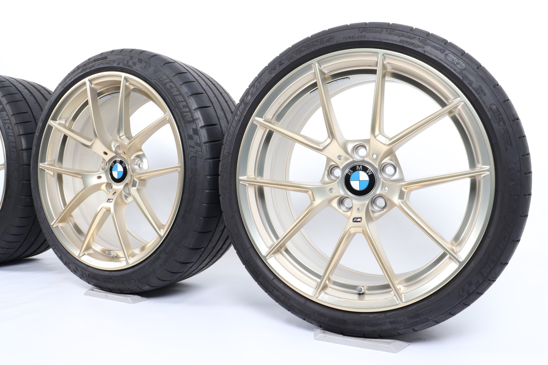 BMW Sommerkompletträder M2 F87 19 Zoll Styling 763 M Y-Speiche Michelin Pilot Super Sport