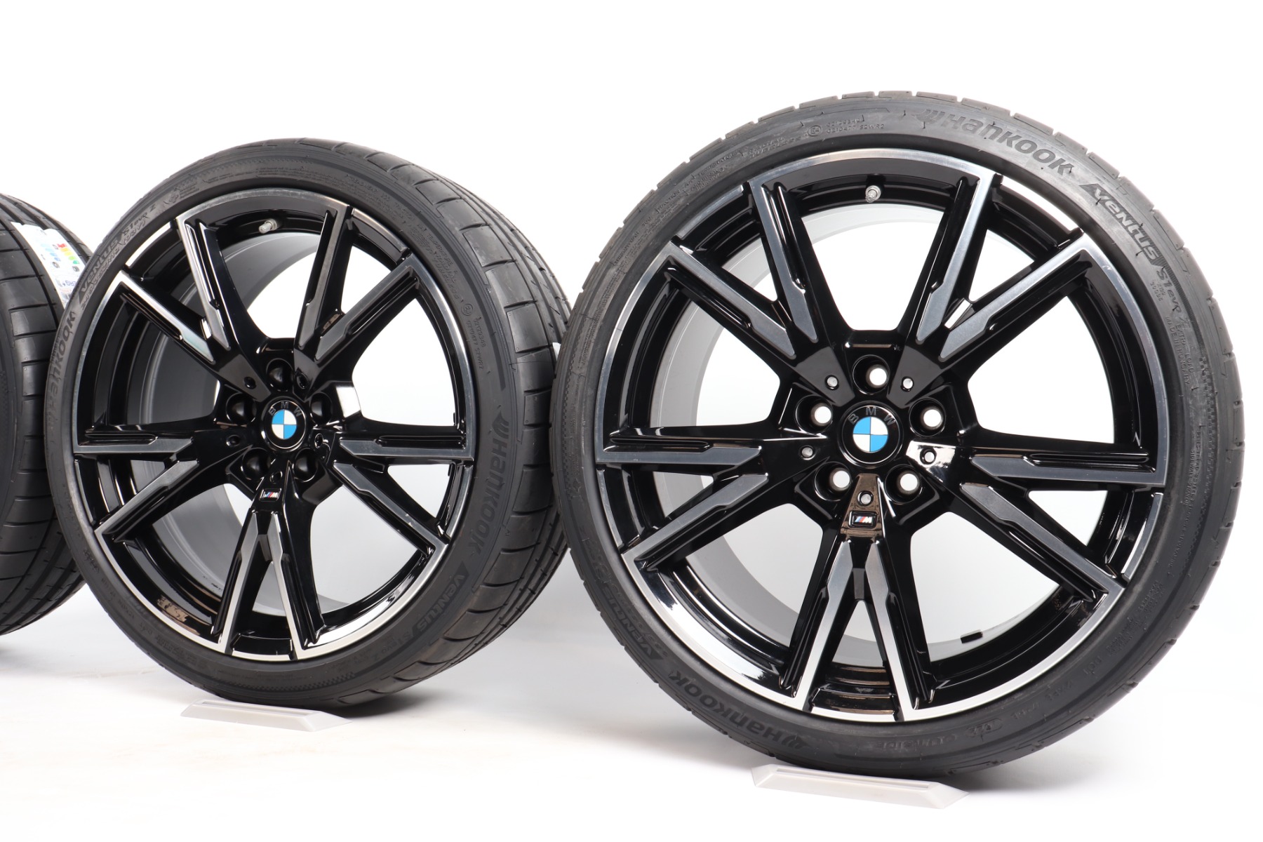 BMW Sommerkompletträder 2er G42 19 Zoll Styling 893 M Doppelspeiche Hankook Ventus S1 evo Z