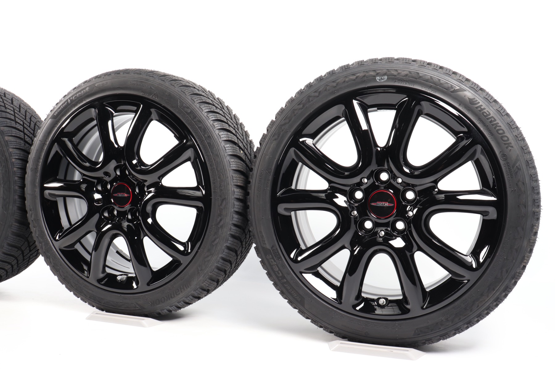 MINI Winterkompletträder F56 F55 F57 17 Zoll Styling JCW Race Spoke 498 Hankook Winter i*cept RS3