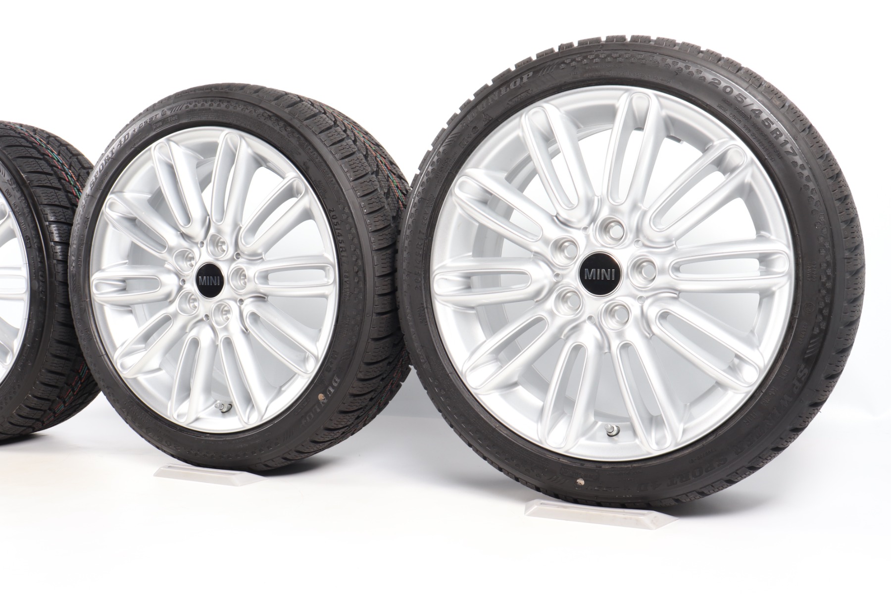 MINI Winterkompletträder F56 F55 F57 17 Zoll Styling Tentacle Spoke 500 Goodyear Ultragrip Performance 3