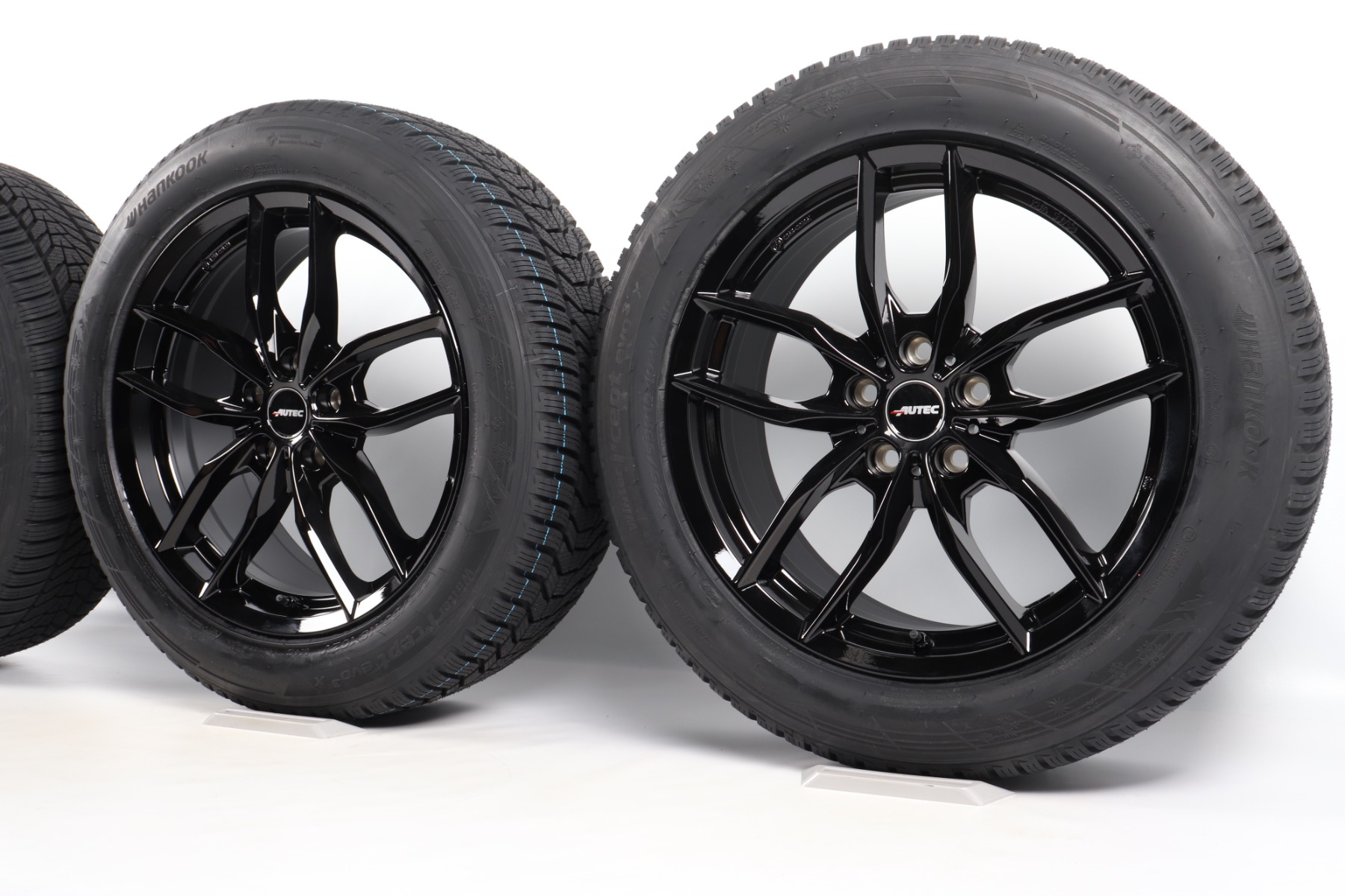 AUTEC Winterkompletträder für BMW 5er G60 G61 18 Zoll Styling Bavaris Doppelspeiche Continental WinterContact TS 860 S XL * MO Evc
