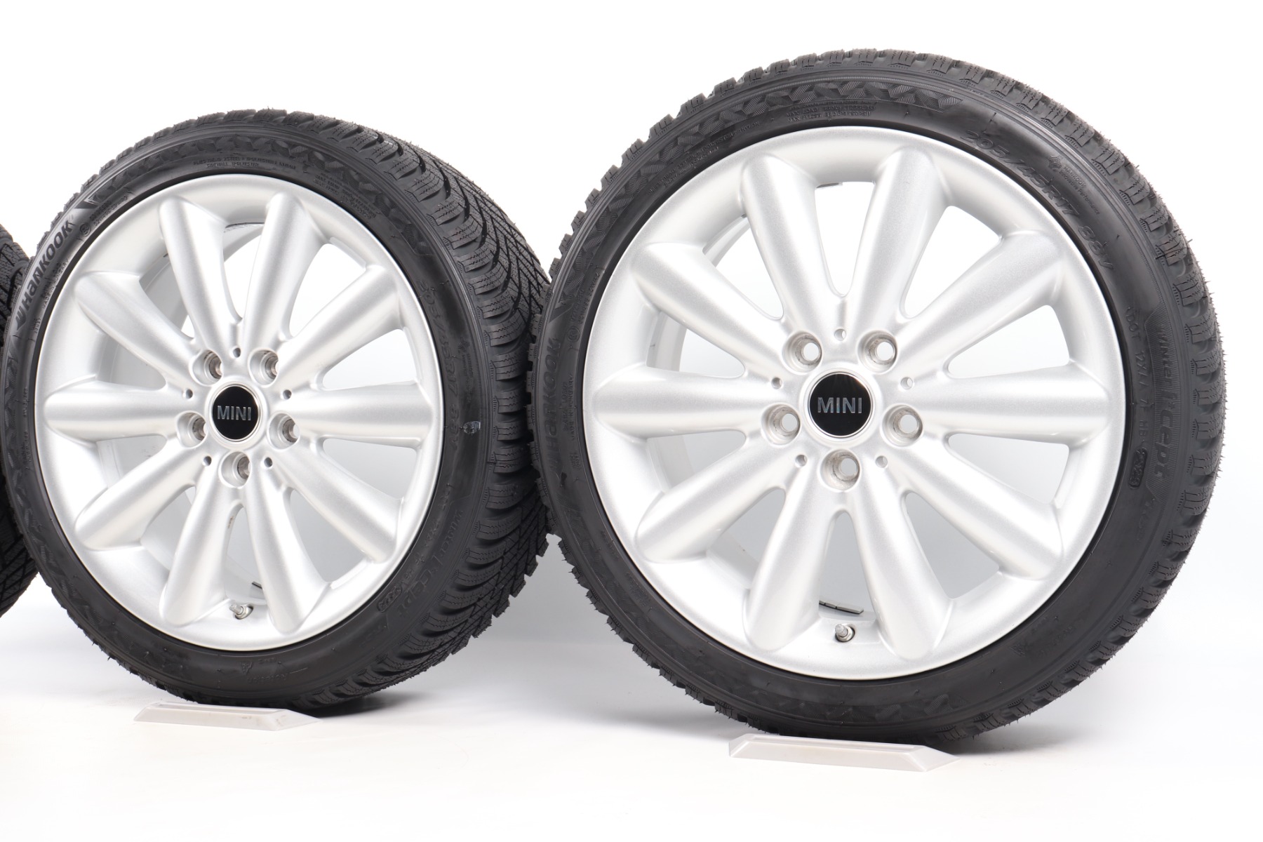 MINI Winterkompletträder F56 F55 F57 17 Zoll Styling Cosmos Spoke 499 Hankook Winter i*cept RS3