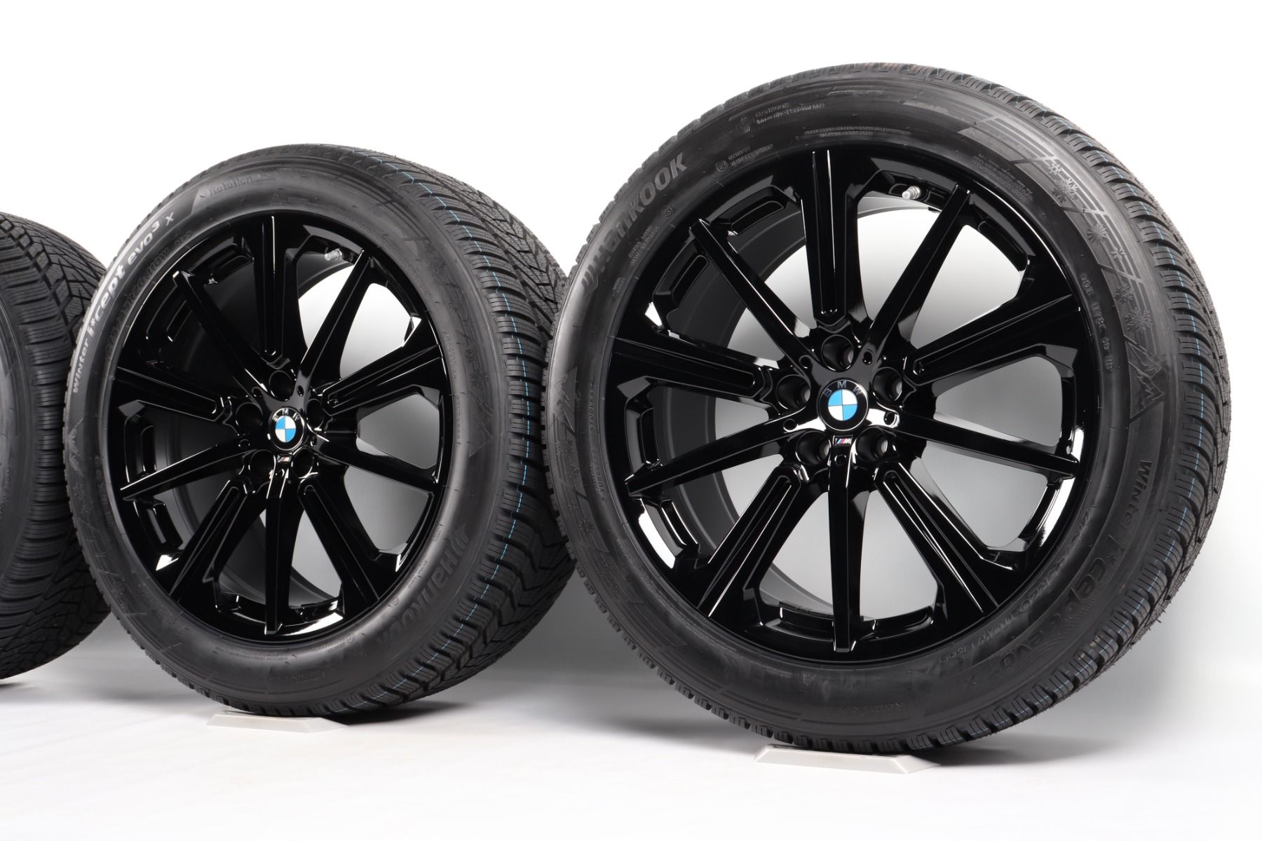 BMW Winterkompletträder X5 G05 X6 G06 20 Zoll Styling 748 M Sternspeiche Michelin Pilot Alpin 5