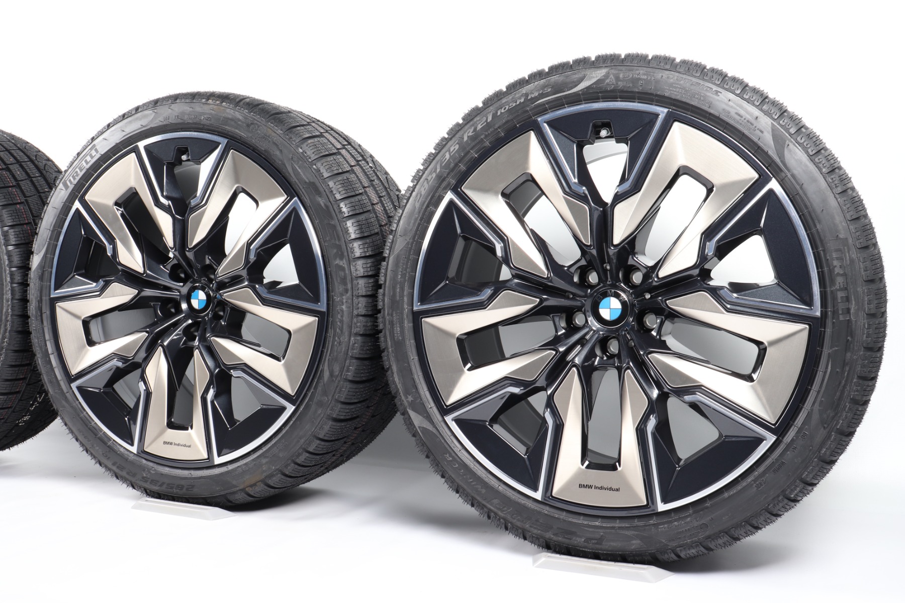 BMW Sommerkompletträder 7er G70 i7 G70 X3 G45 21 Zoll Styling 910i Aerodynamik Hankook Ventus S1 evo3