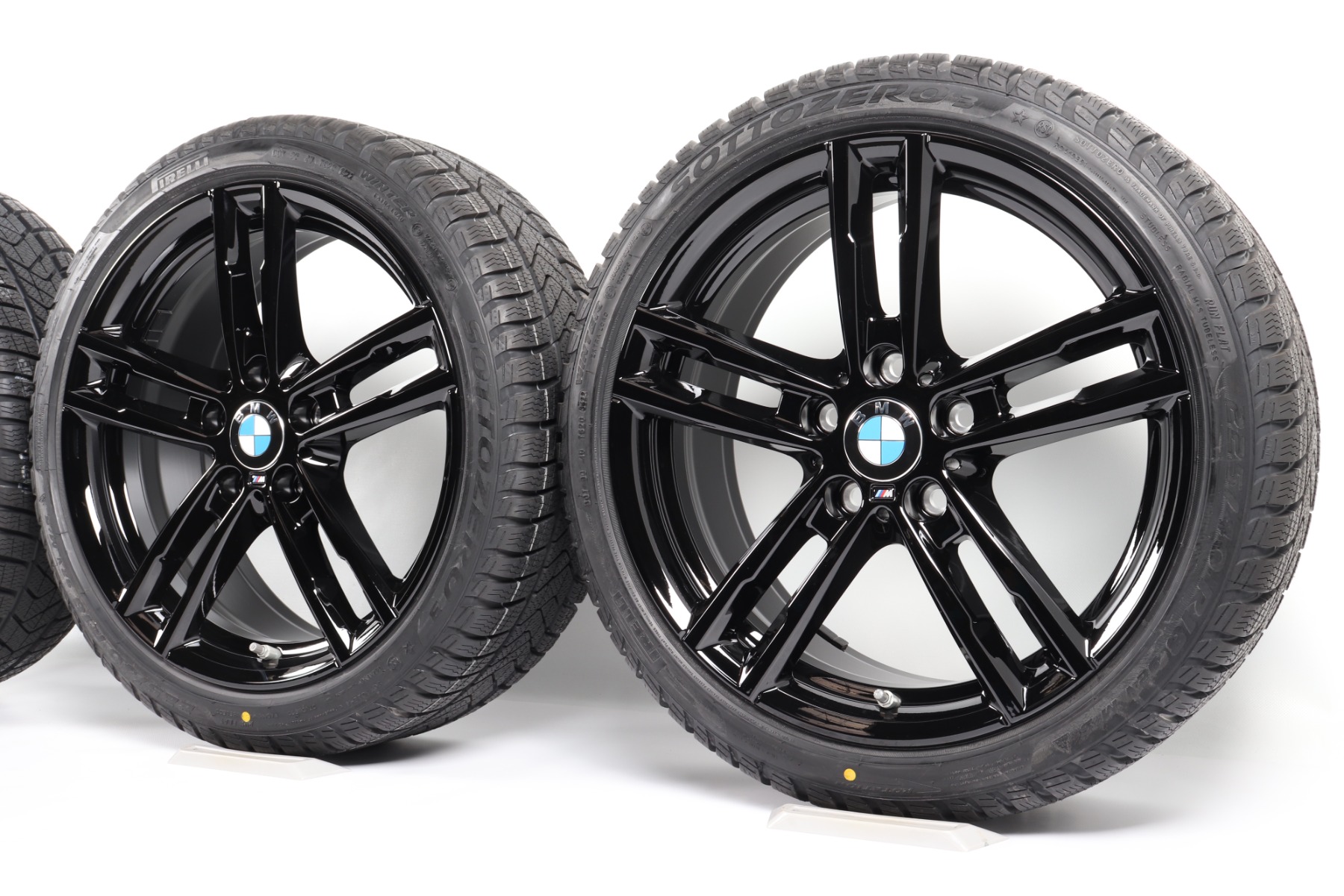BMW Winterkompletträder 1er F20 F21 2er F22 F23 18 Zoll Styling 719 M Doppelspeiche Pirelli Winter Sottozero 3