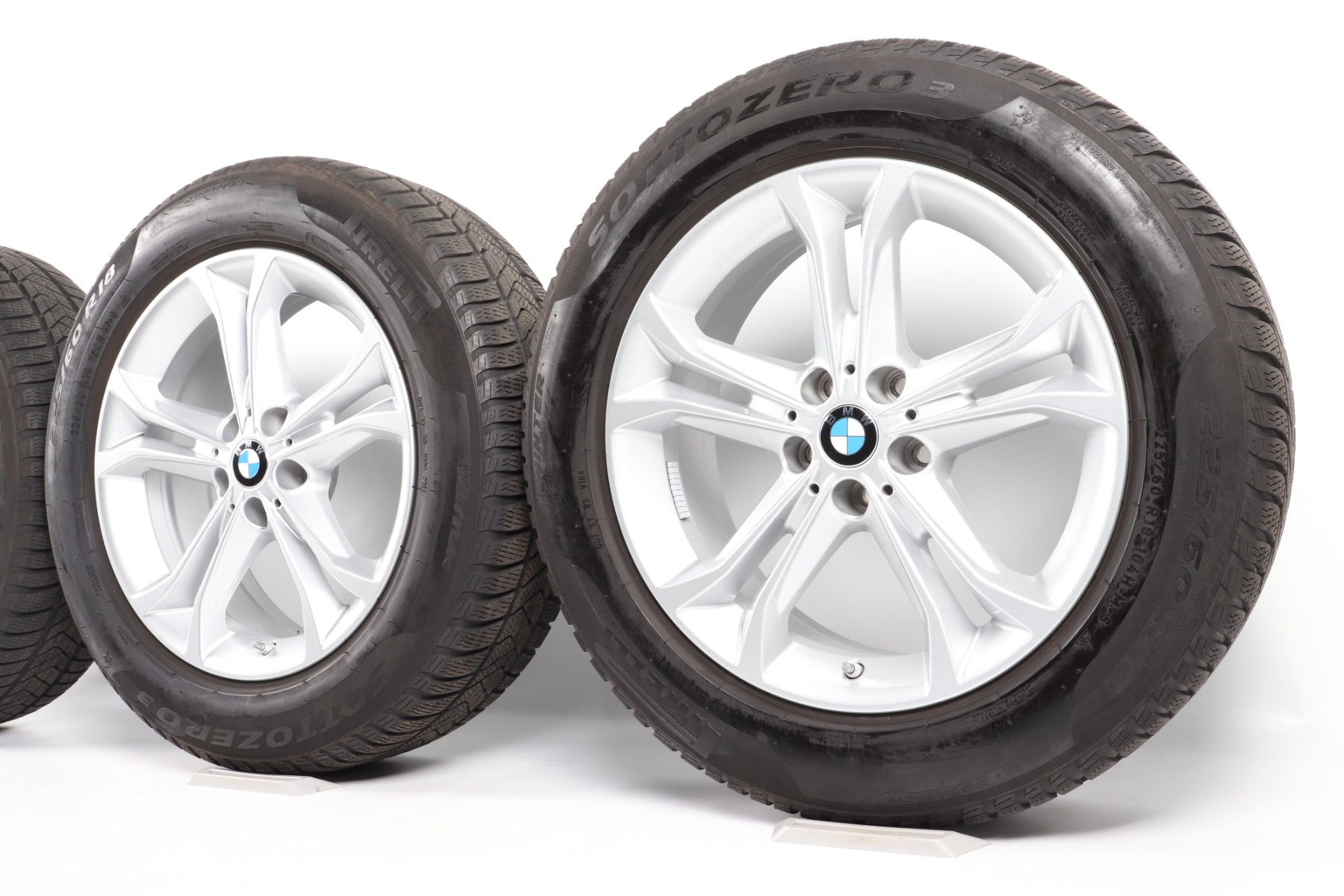 BMW Winterkompletträder X3 G01 X4 G02 18 Zoll Styling 688 Doppelspeiche Pirelli Winter Sottozero 3