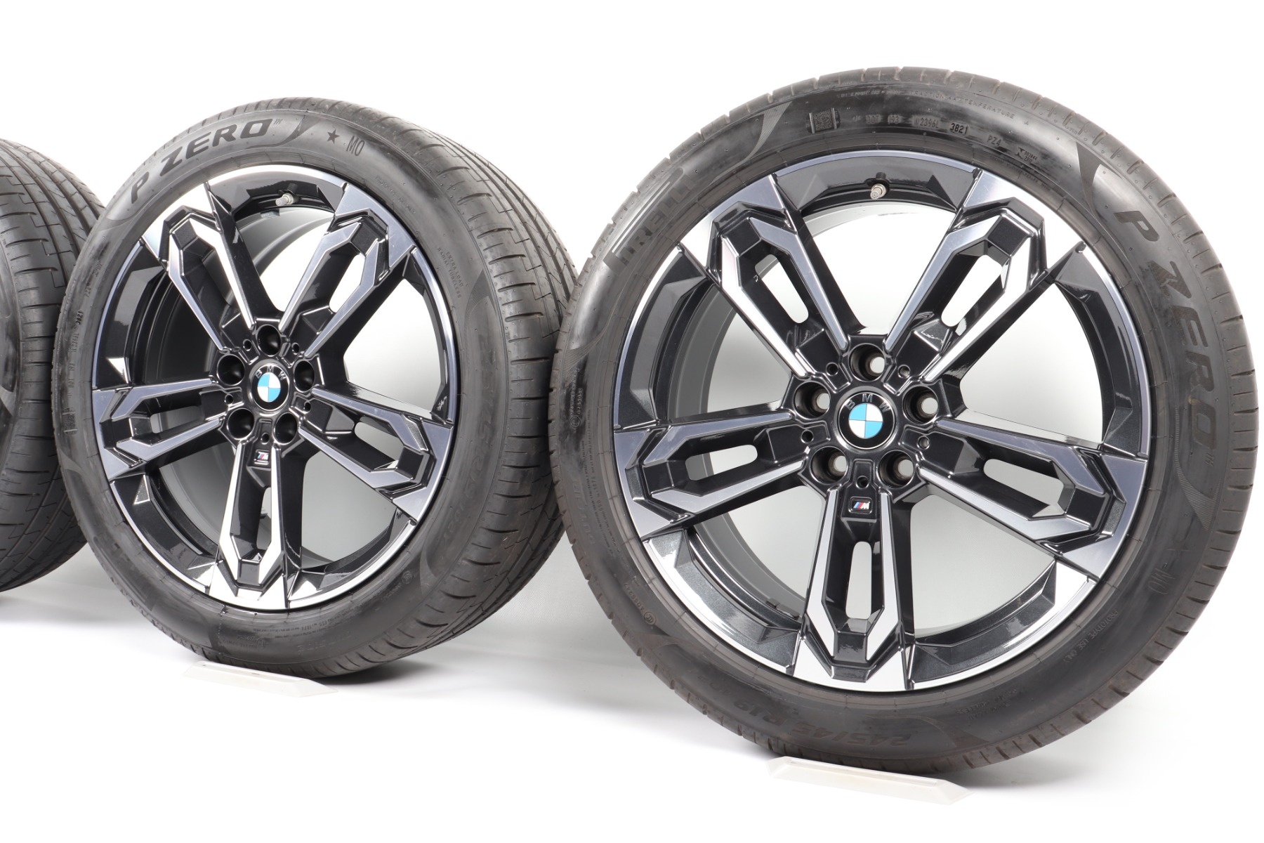 BMW Sommerkompletträder X1 U11 iX1 U11 X2 U10 iX2 U10 19 Zoll Styling 871 M Doppelspeiche Pirelli P Zero