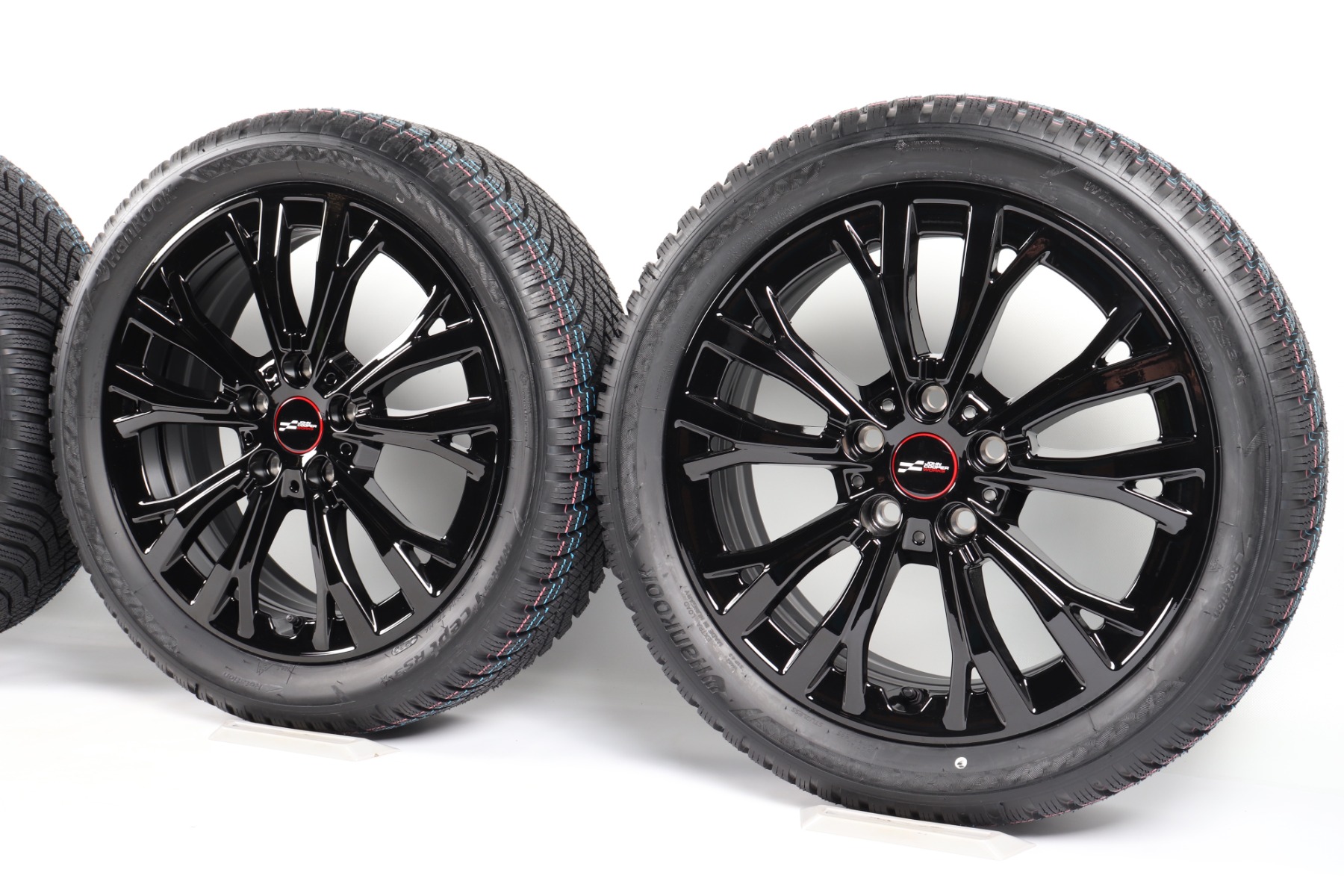 MINI Winterkompletträder F65 F66 F67 17 Zoll Styling JCW Star Spoke 962 Goodyear Ultragrip Performance 3