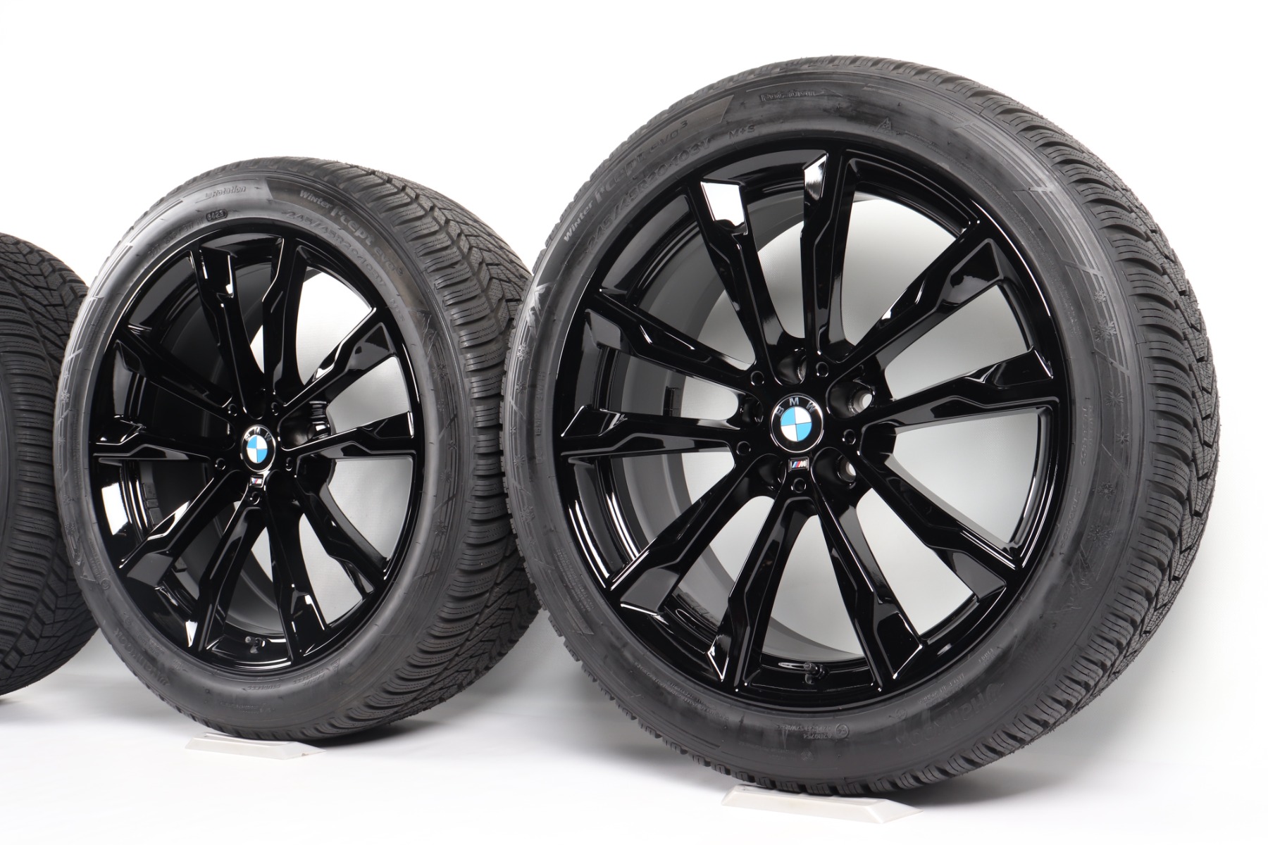 BMW Winterkompletträder X3 G01 X4 G02 20 Zoll Styling 699 M Doppelspeiche Hankook Winter i*cept evo3