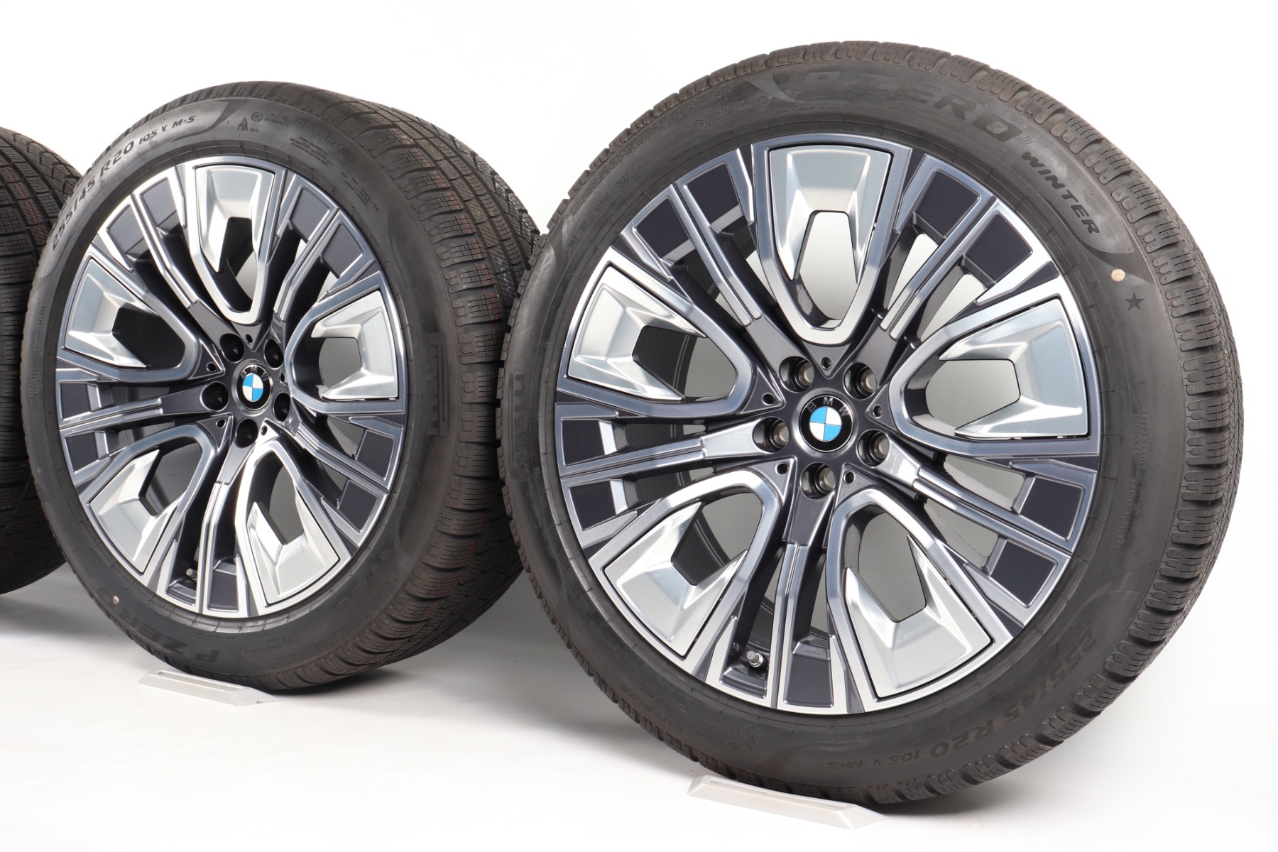 BMW Winterkompletträder 7er G70 i7 G70 X3 G45 20 Zoll Styling 906 Aerodynamik Pirelli P Zero Winter
