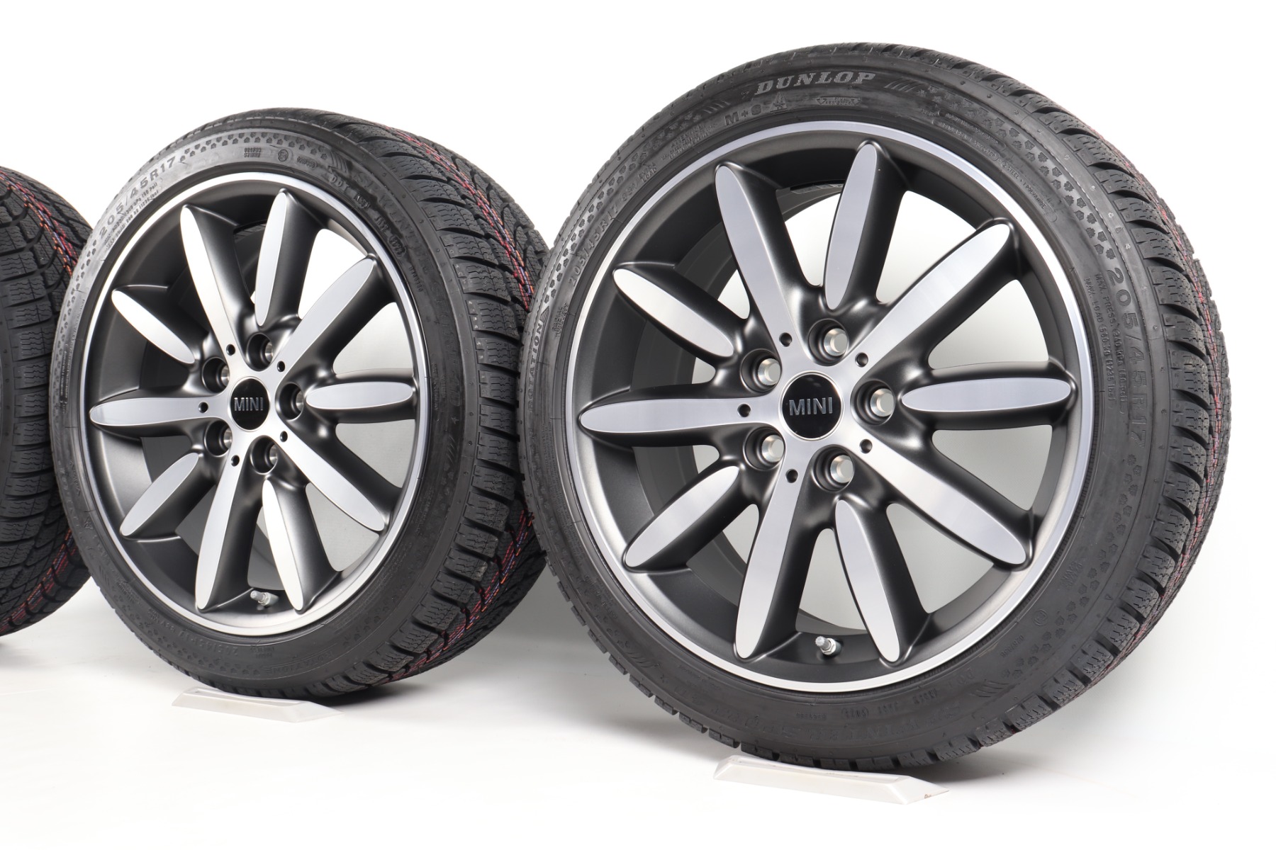 MINI Winterkompletträder F56 F55 F57 17 Zoll Styling Propeller Spoke 503 Dunlop SP Winter Sport 4D