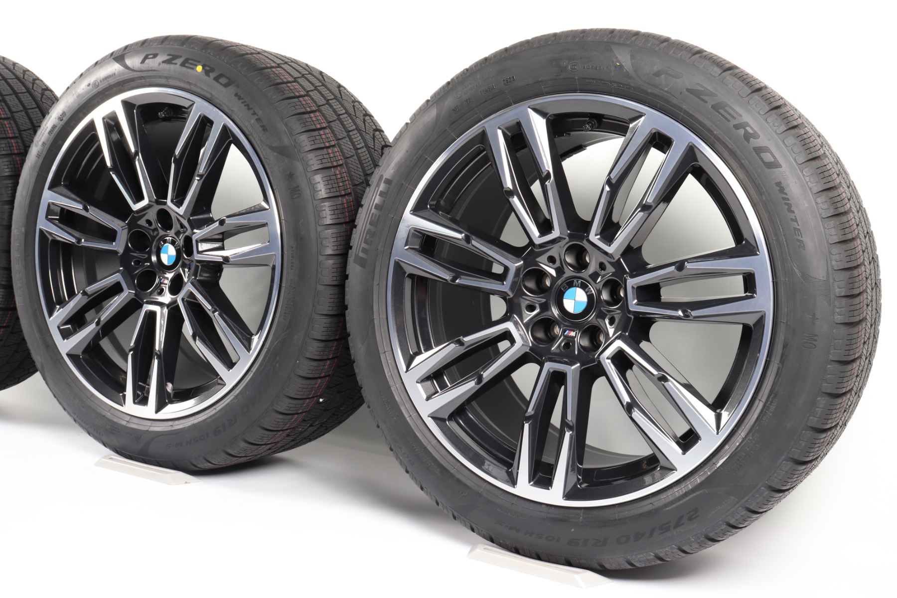 BMW Winter Wheels 5 Series G60 G61 i5 G60 G61 19 Inch Styling 935 M double spoke
