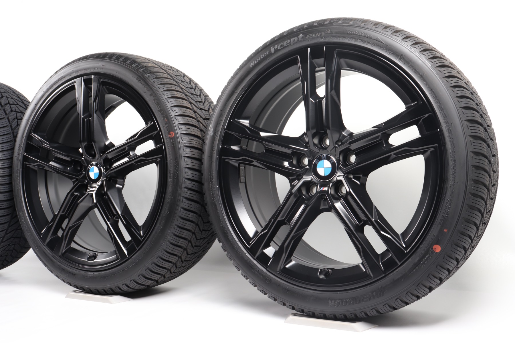 BMW Winter Wheels 1 Series F40 2 Series F44 18 Inch Styling 556 M double spoke