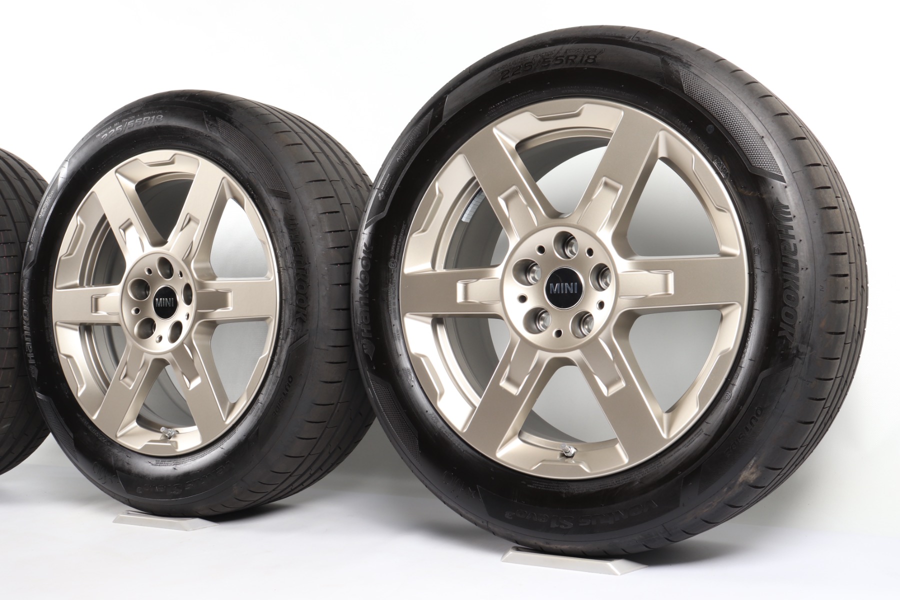 MINI Sommerkompletträder U25 Countryman 18 Zoll Styling Asteroid Spoke 944 Hankook Ventus S1 Evo 3