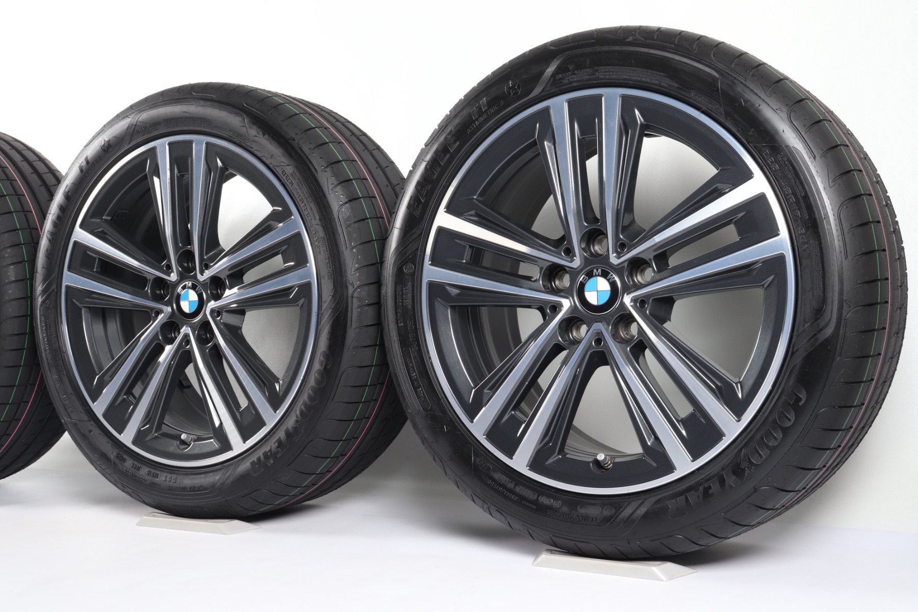 BMW Sommerkompletträder 1er F40 2er F44 17 Zoll Styling 548 Doppelspeiche Cooper Summer