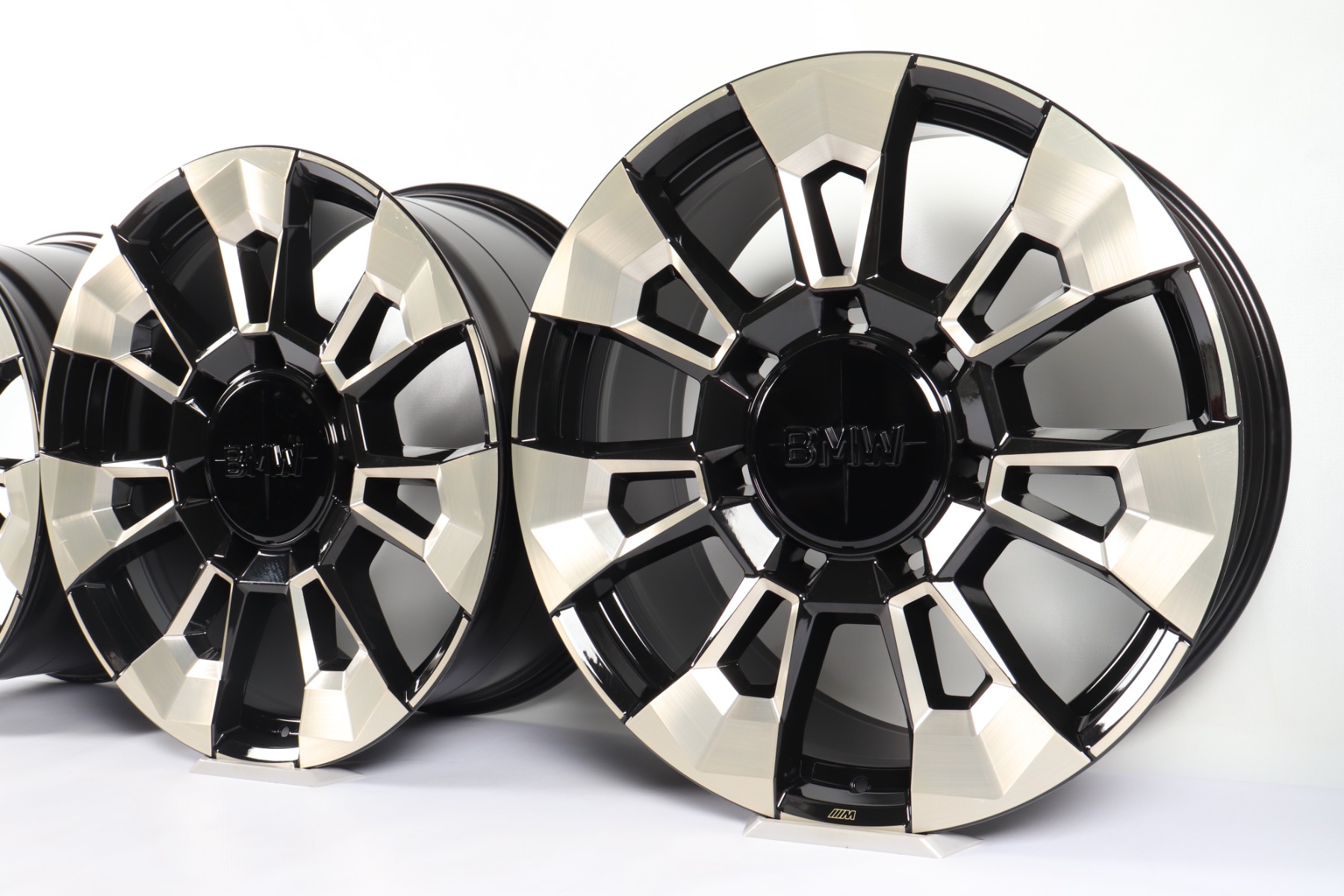 4x BMW Alufelgen XM G09 23 Zoll Styling 923 M Sternspeiche