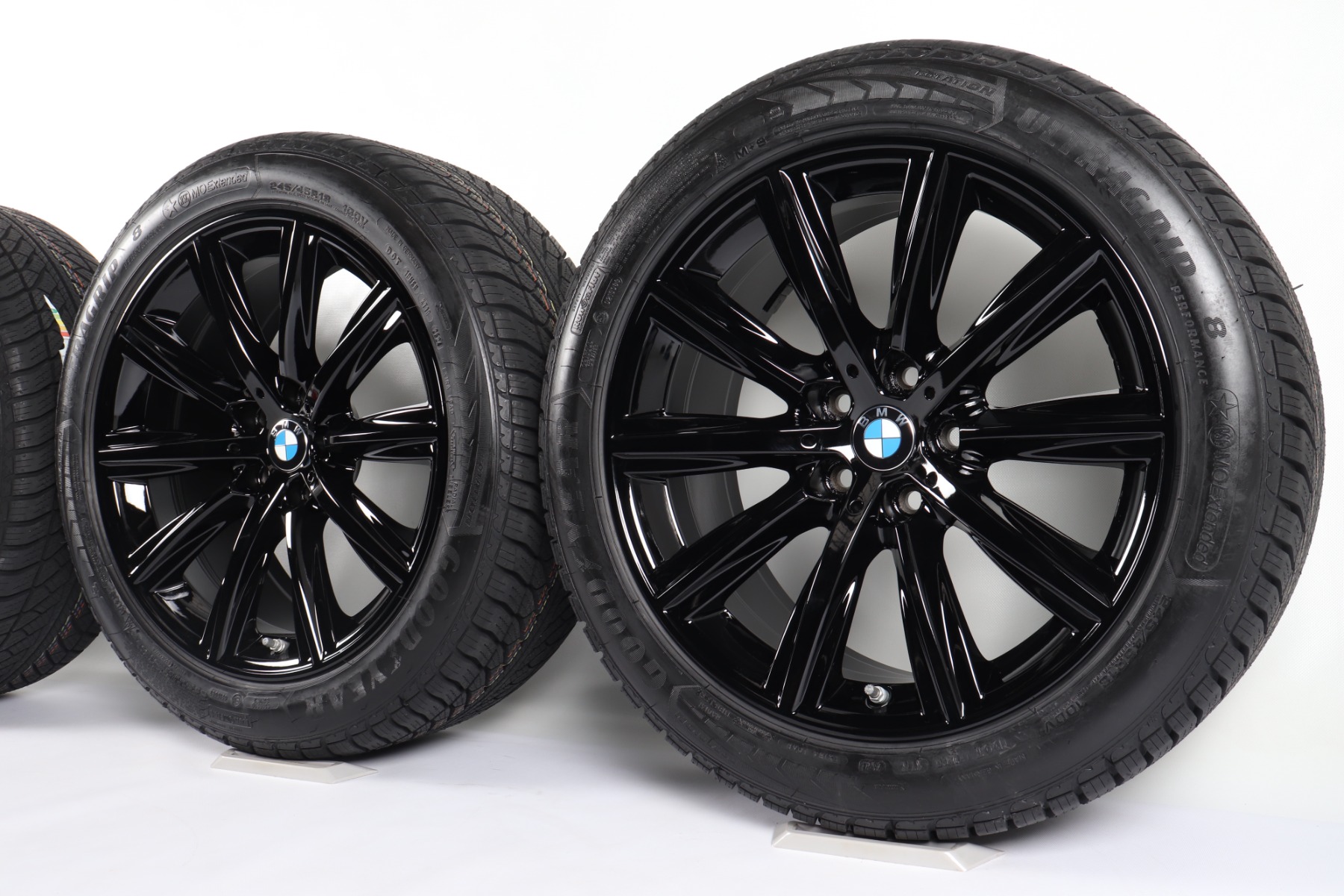 BMW Winter Wheels 5 Series G30 G31 18 Inch Styling 684 V-spoke