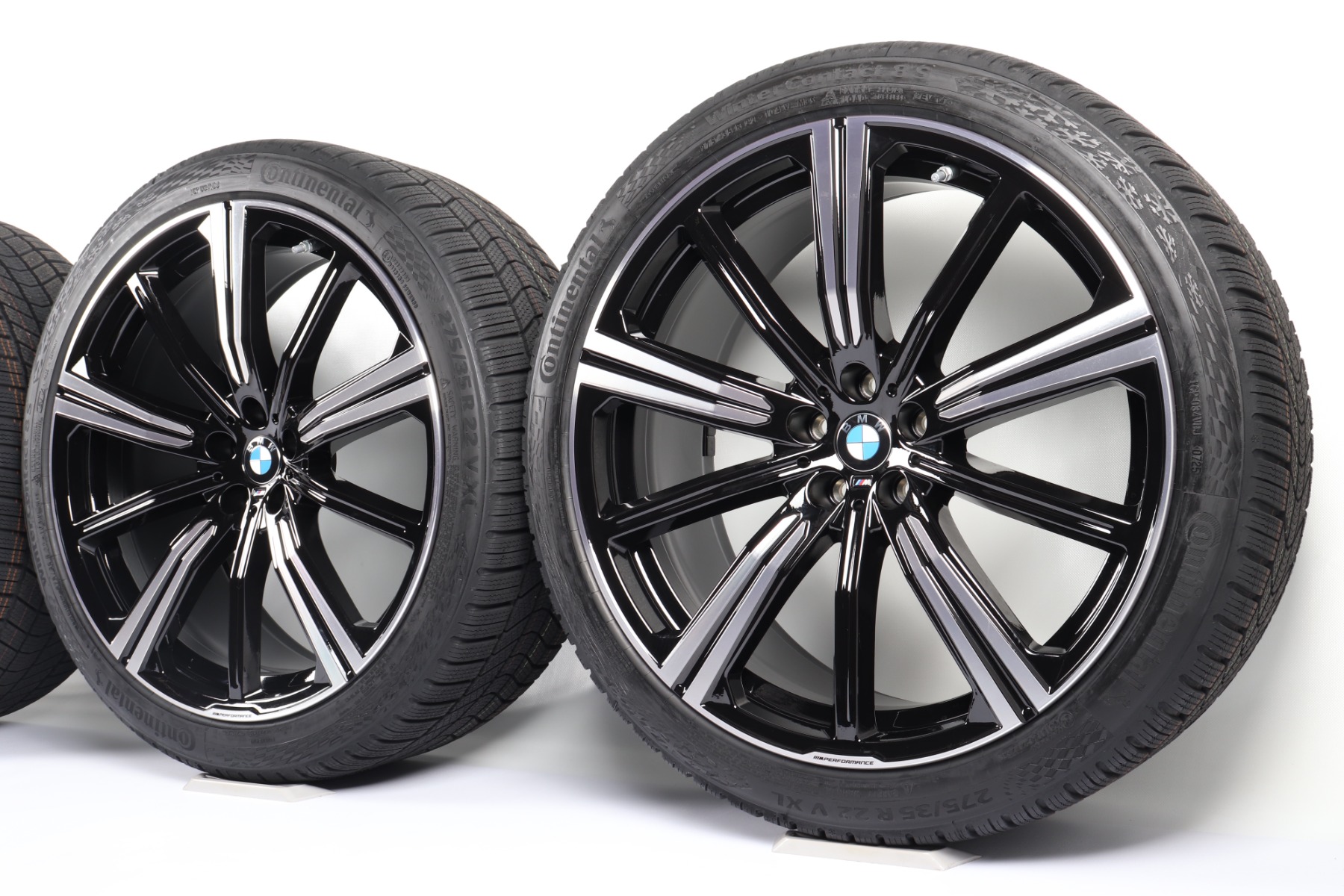 BMW Winterkompletträder X5 G05 X6 G06 22 Zoll Styling 749 M Sternspeiche Goodyear Ultragrip Performance 3