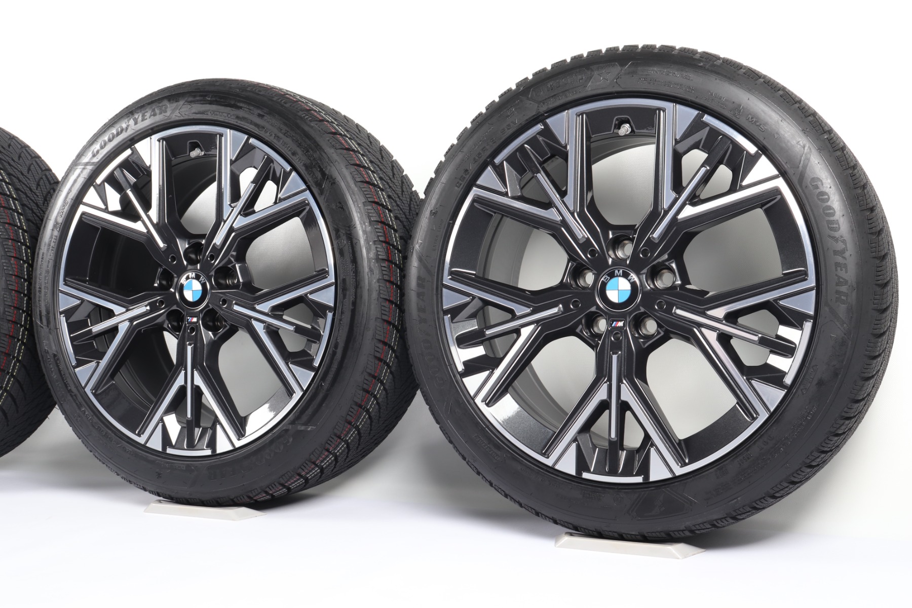 BMW Winter Wheels 2 Series F74 1 Series F70 18 Inch Styling 975 Y-spoke