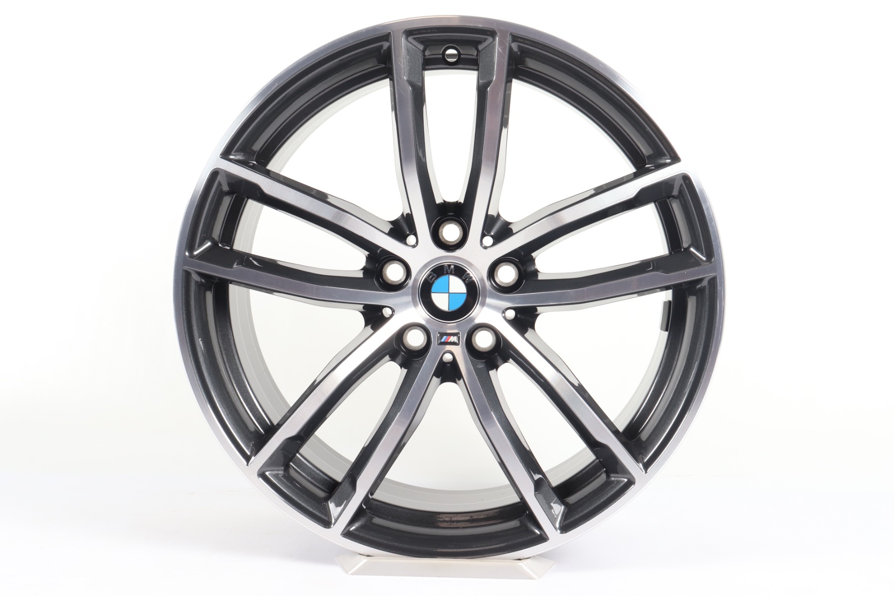 1x Hinterachse BMW Alufelge 5er G30 G31 18 Zoll Styling 662 M Doppelspeiche