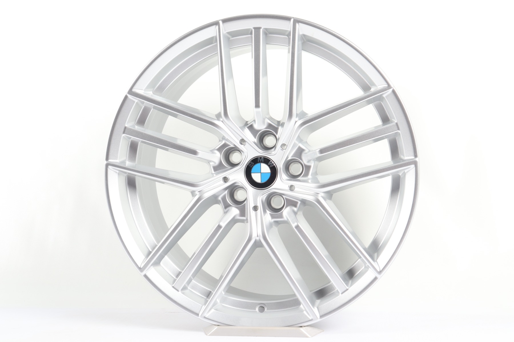 1x Vorderachse BMW Alufelge 5er G60 G61 i5 G60 G61 19 Zoll Styling 933 Dreifachspeiche