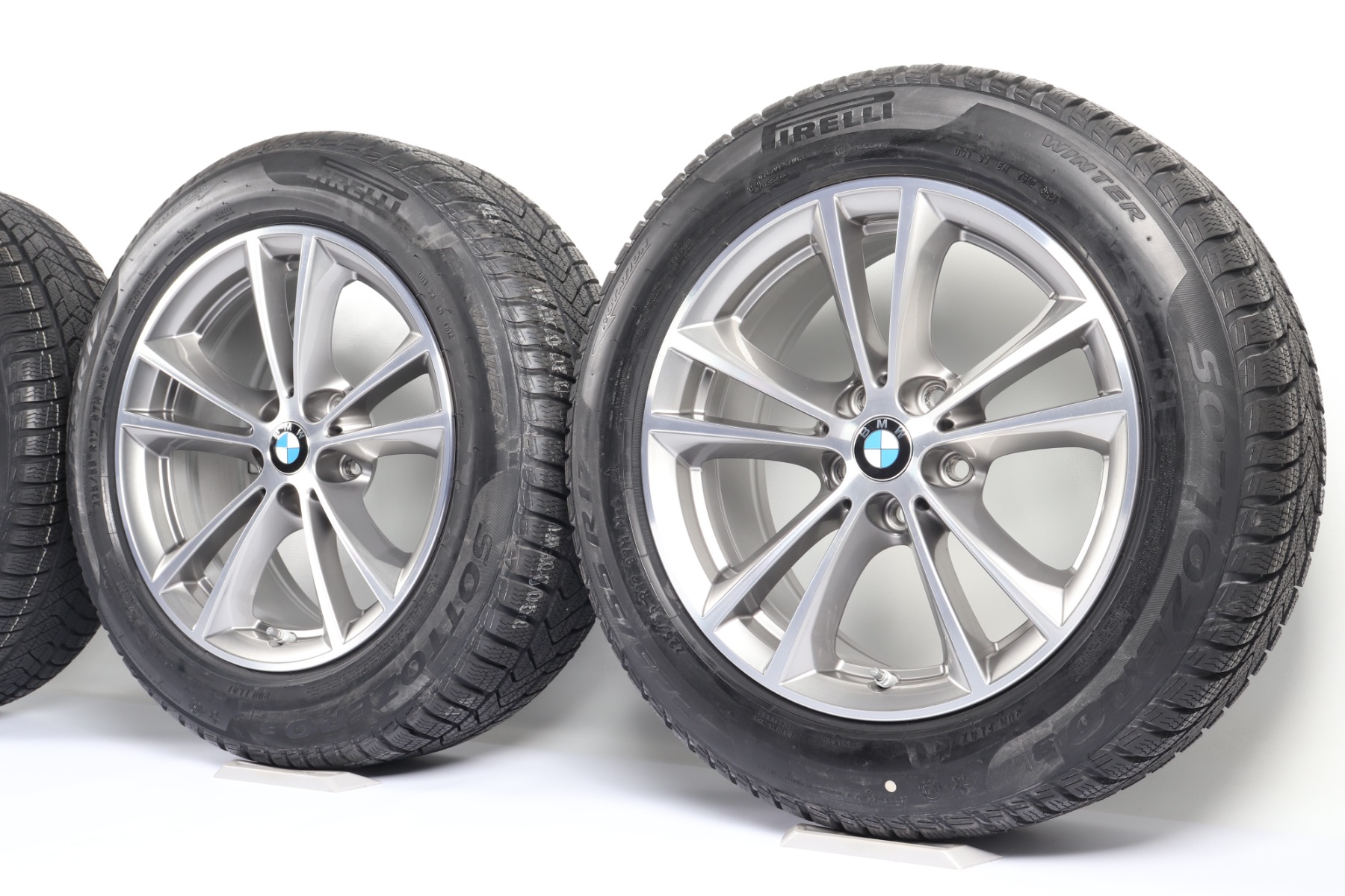 BMW Winterkompletträder 5er G30 G31 17 Zoll Styling 631 V-Speiche Pirelli Winter Sottozero 3