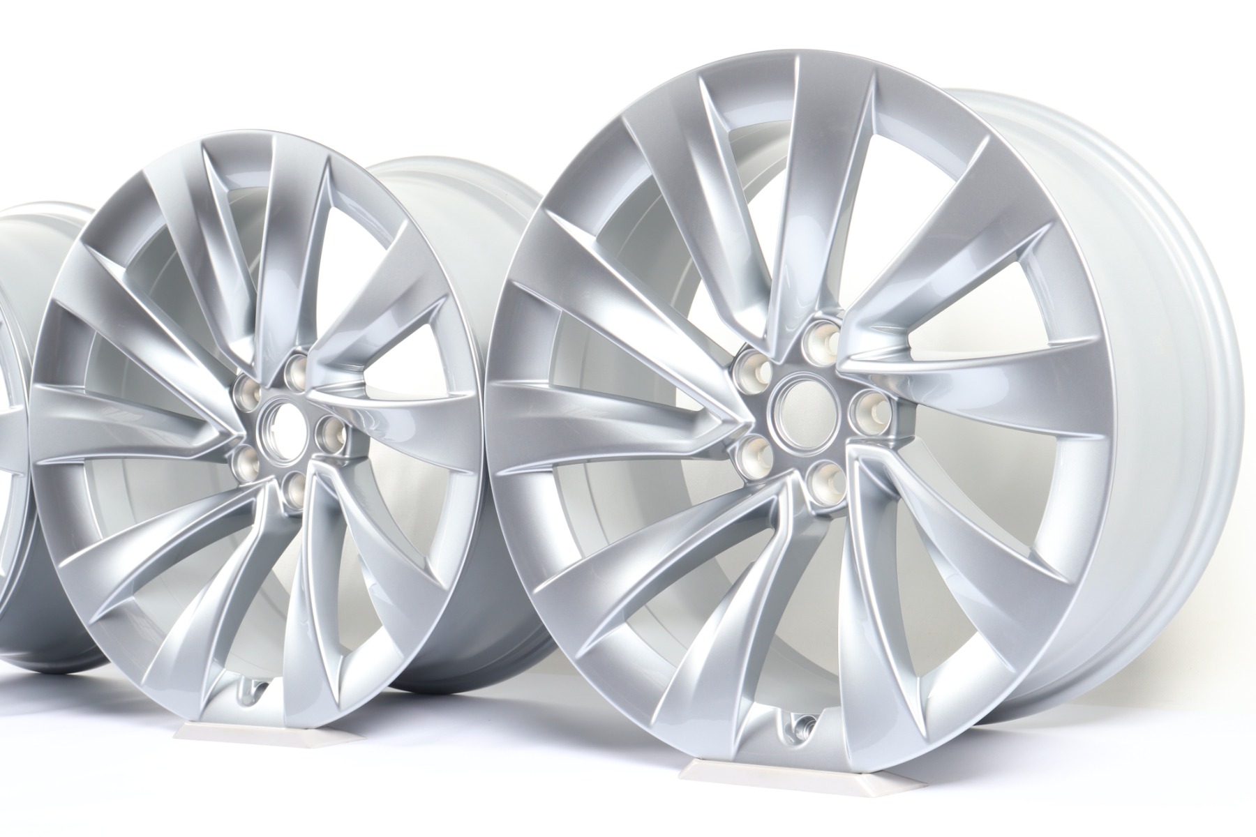 4x Original Tesla Alufelgen Model Y Model Y Juniper 20 Zoll Helix 2.0