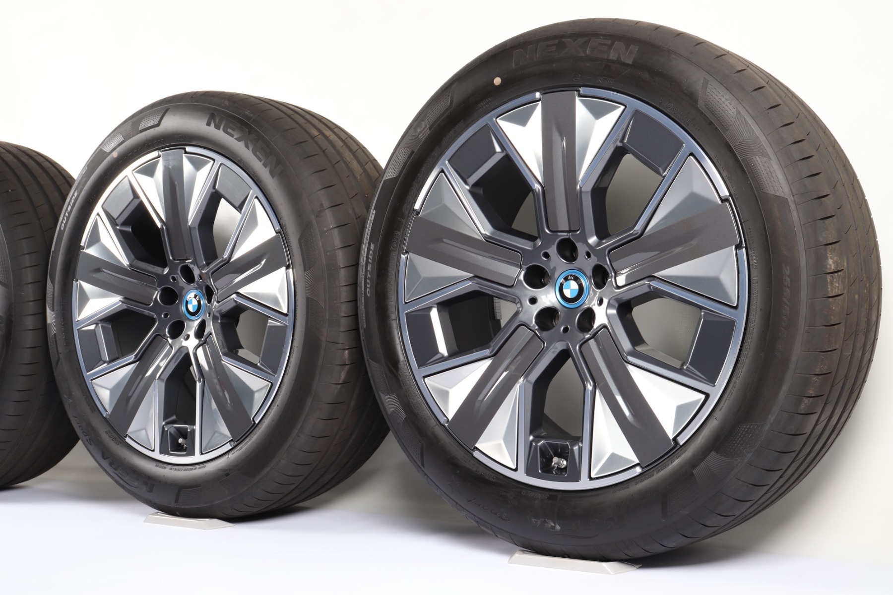 BMW Sommerkompletträder iX i20 21 Zoll Styling 1010 Aerodynamik Nexen N'Fera Sport SU2